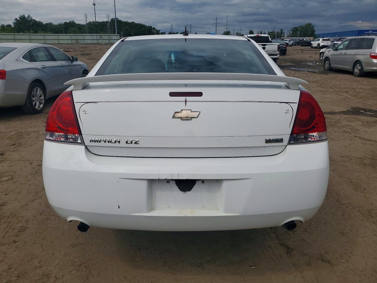 2012 Chevrolet Impala Ltz White vin: 2G1WC5E38C1208033