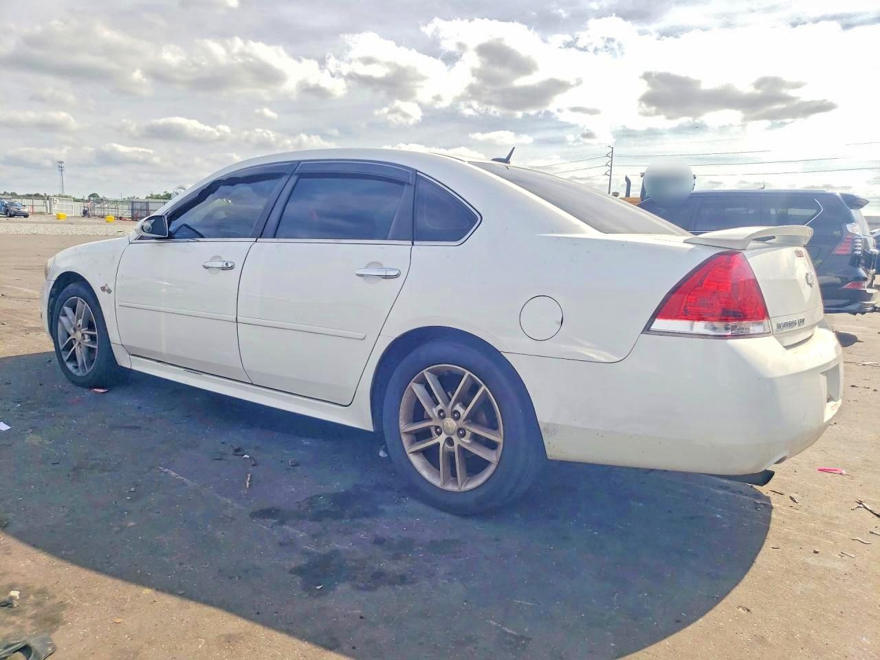 2013 Chevrolet Impala Ltz White vin: 2G1WC5E38D1209104