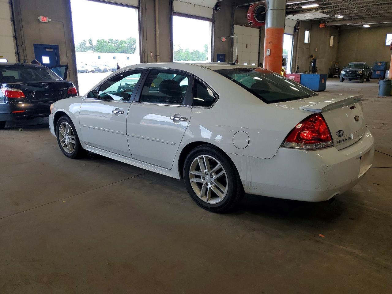 2014 Chevrolet Impala Limited Ltz White vin: 2G1WC5E38E1100398
