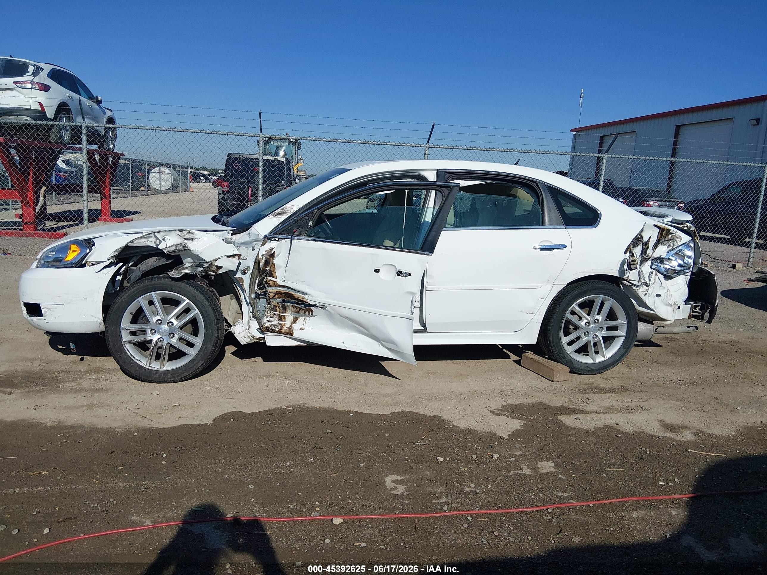 2013 Chevrolet Impala Ltz Белый vin: 2G1WC5E39D1127771