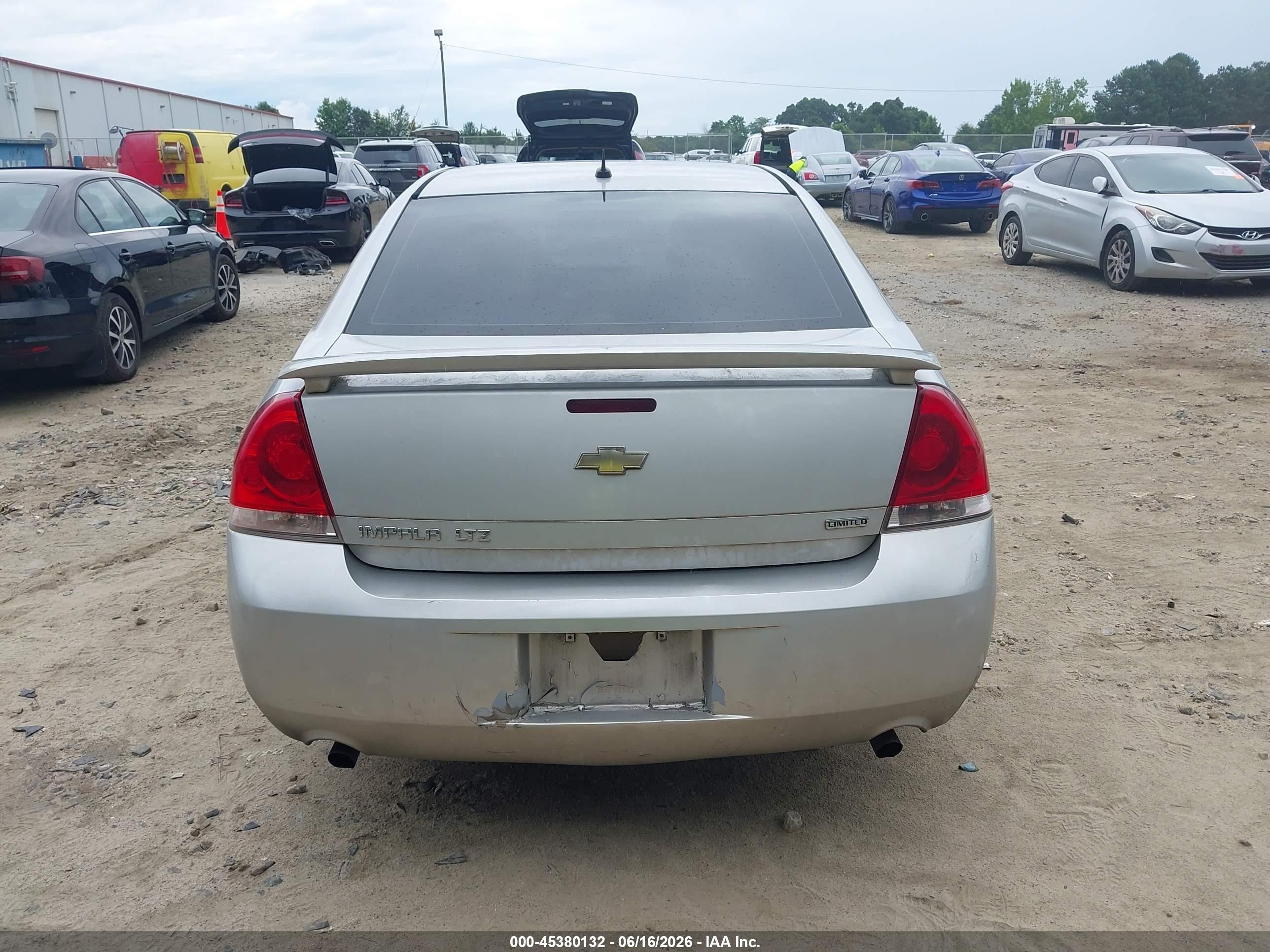 2015 Chevrolet Impala Limited Ltz Silver vin: 2G1WC5E39F1135890
