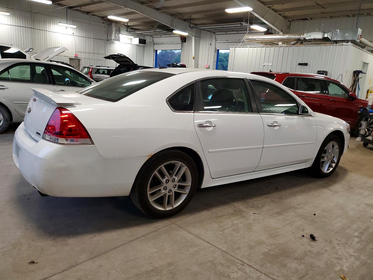 2015 Chevrolet Impala Limited Ltz White vin: 2G1WC5E39F1161065