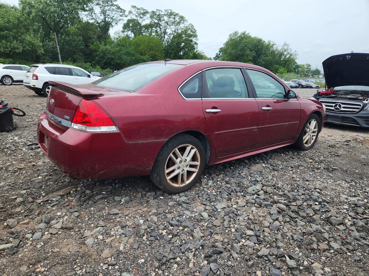 2011 Chevrolet Impala Ltz Red vin: 2G1WC5EM0B1146229