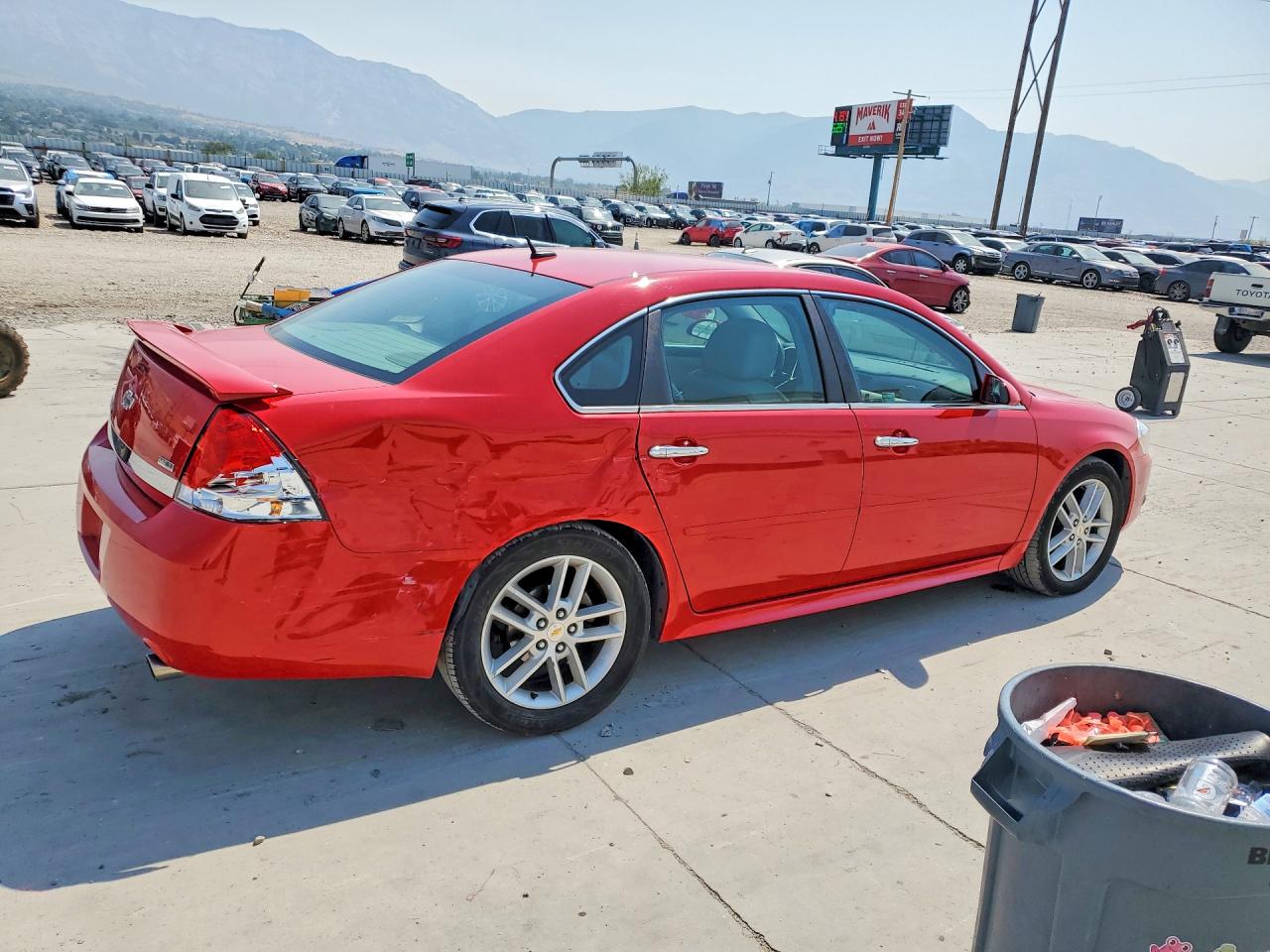 2011 Chevrolet Impala Ltz Red vin: 2G1WC5EM7B1192222