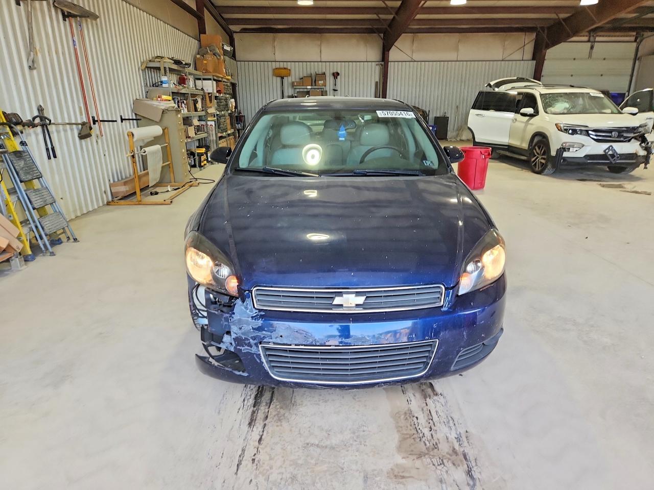 2010 Chevrolet Impala Ltz Blue vin: 2G1WC5EM8A1152049