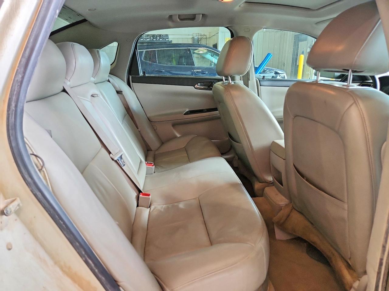 2009 Chevrolet Impala Ss White vin: 2G1WD57C291132800