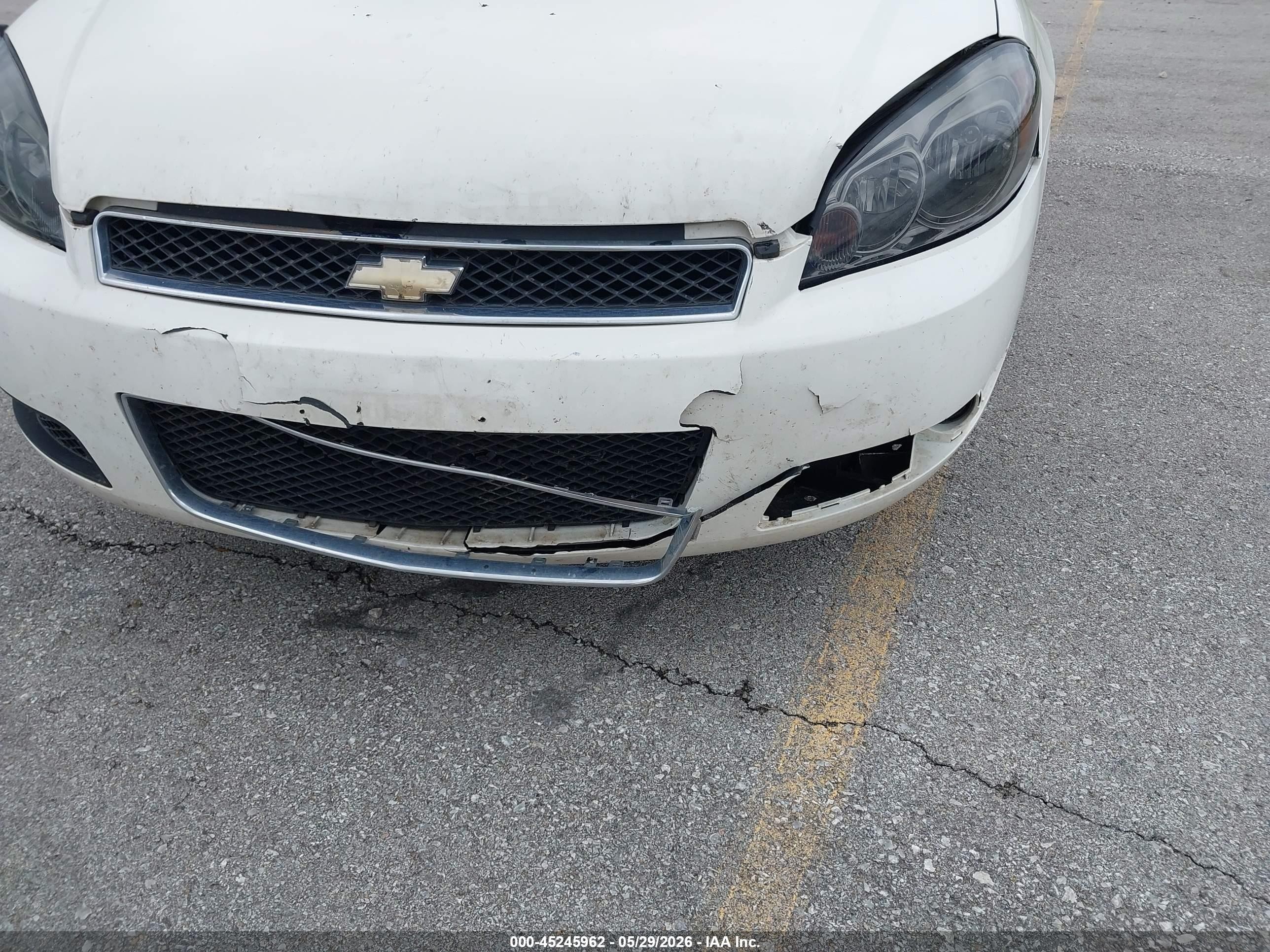 2008 Chevrolet Impala Ss White vin: 2G1WD58C281325901