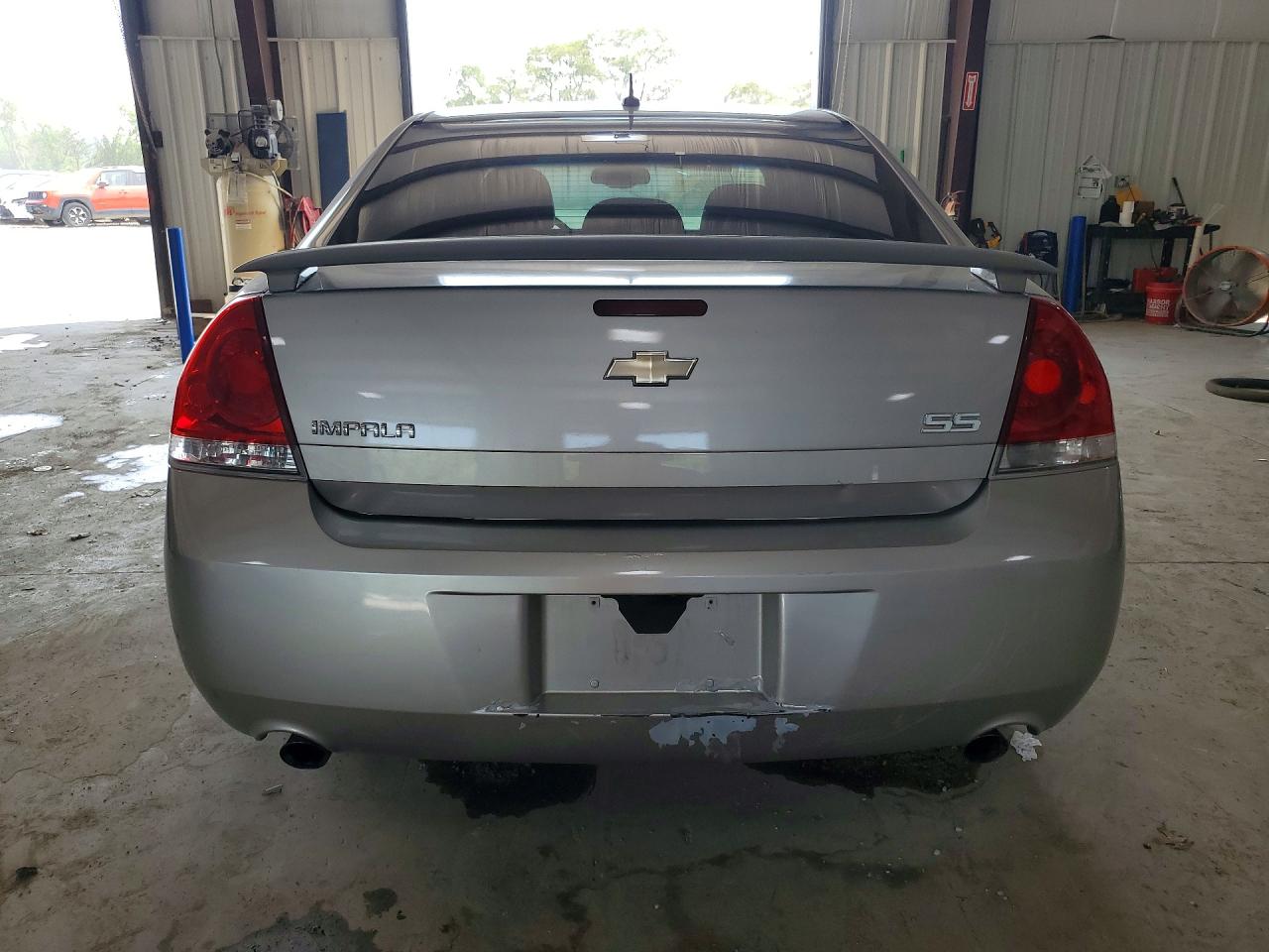 2008 Chevrolet Impala Super Sport Silver vin: 2G1WD58C781327708