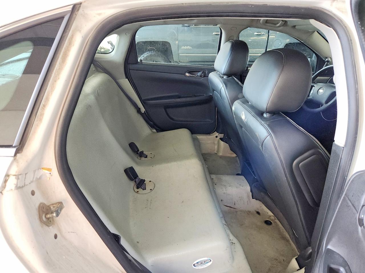 2012 Chevrolet Impala Police White vin: 2G1WD5E35C1276030