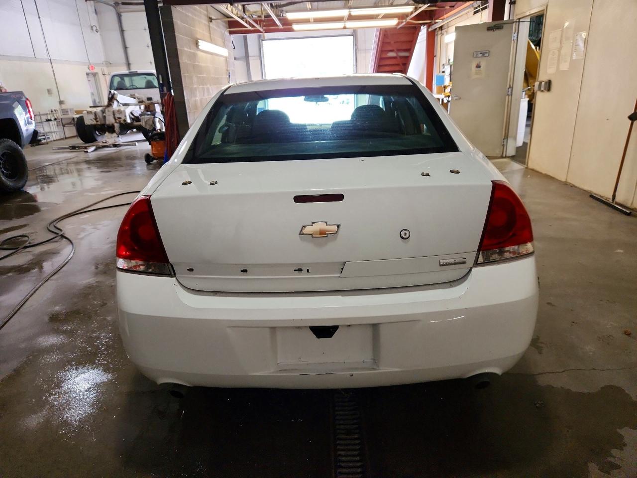 2012 Chevrolet Impala Police White vin: 2G1WD5E35C1276030