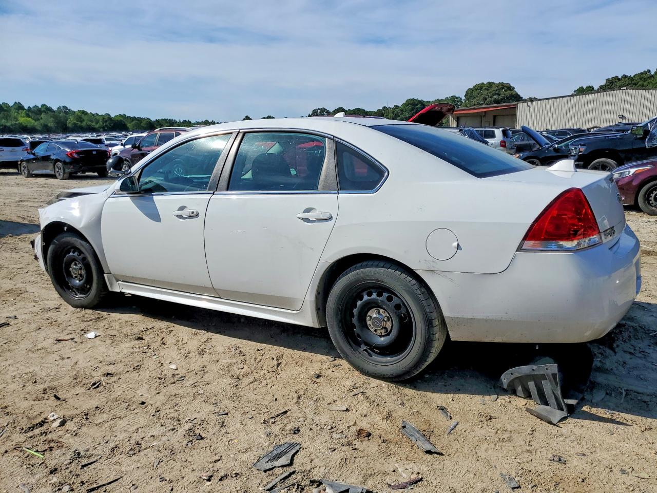 2013 Chevrolet Impala Police White vin: 2G1WD5E38D1115267