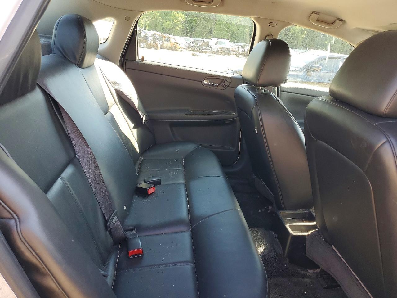 2013 Chevrolet Impala Police White vin: 2G1WD5E38D1115267