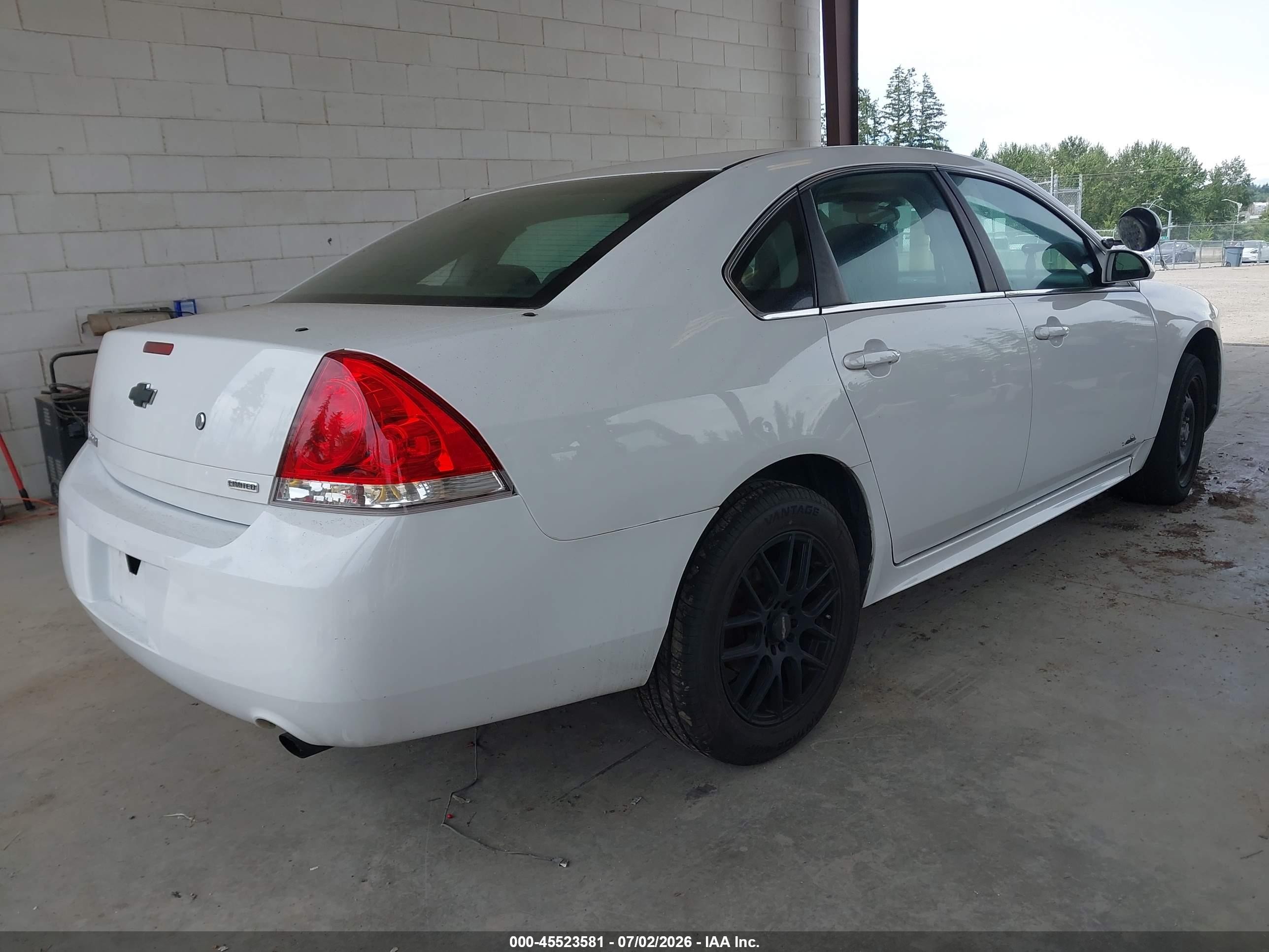 2014 Chevrolet Impala Limited Police White vin: 2G1WD5E39E1167010