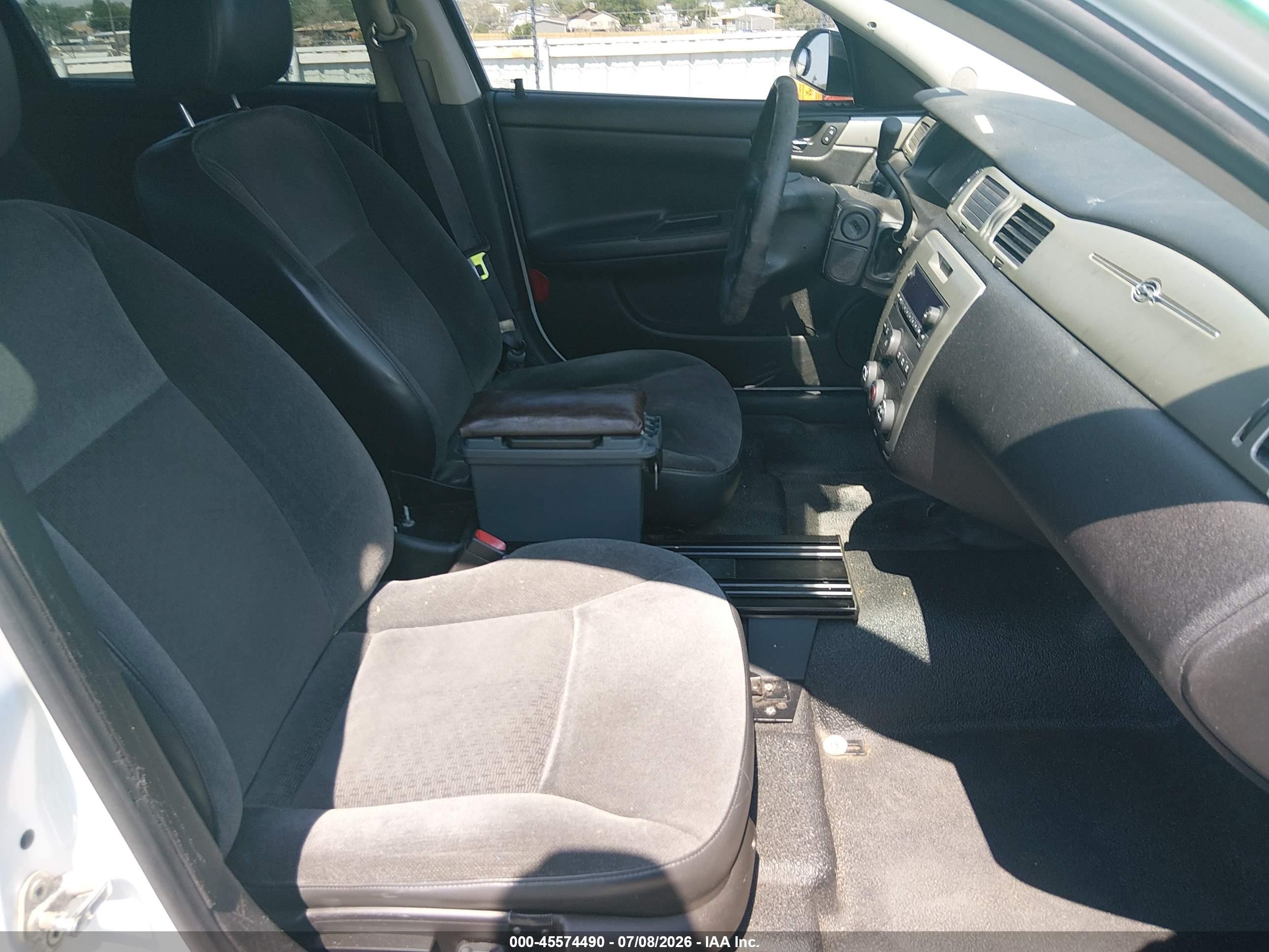 2011 Chevrolet Impala Police Зеленый vin: 2G1WD5EM3B1182252