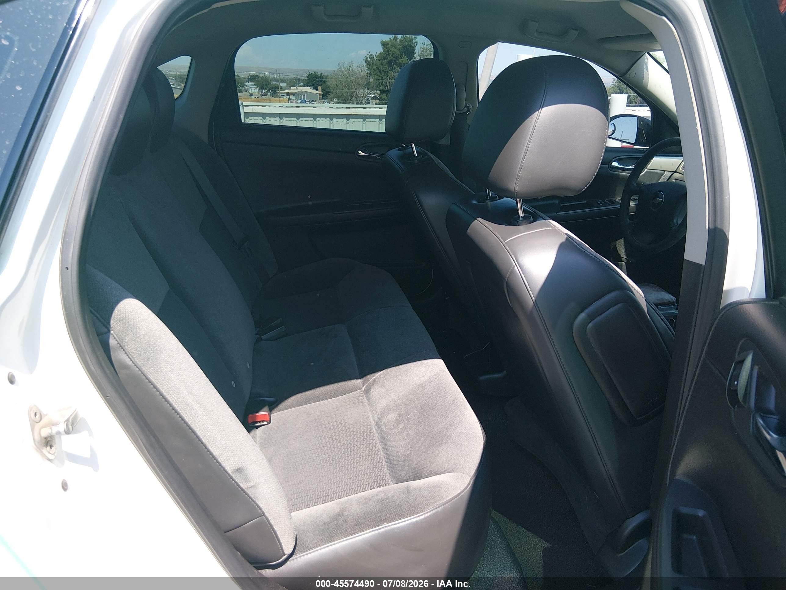 2011 Chevrolet Impala Police Зеленый vin: 2G1WD5EM3B1182252
