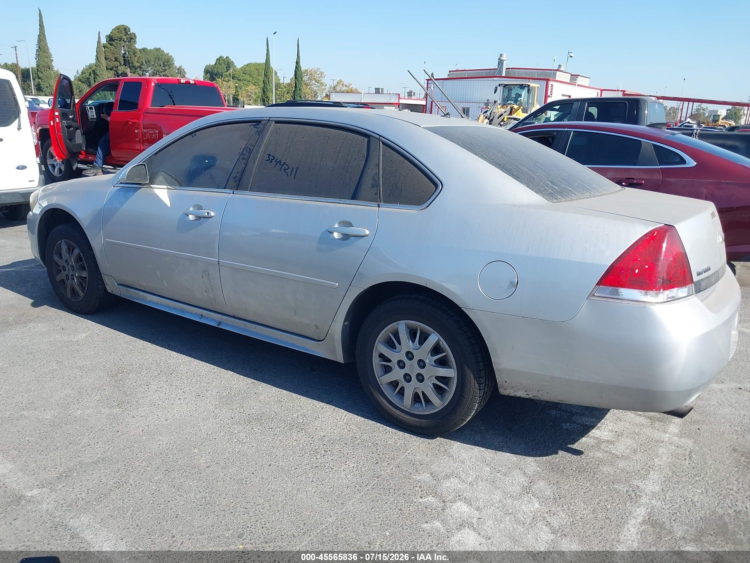 2011 Chevrolet Impala Police Silver vin: 2G1WD5EM6B1172265