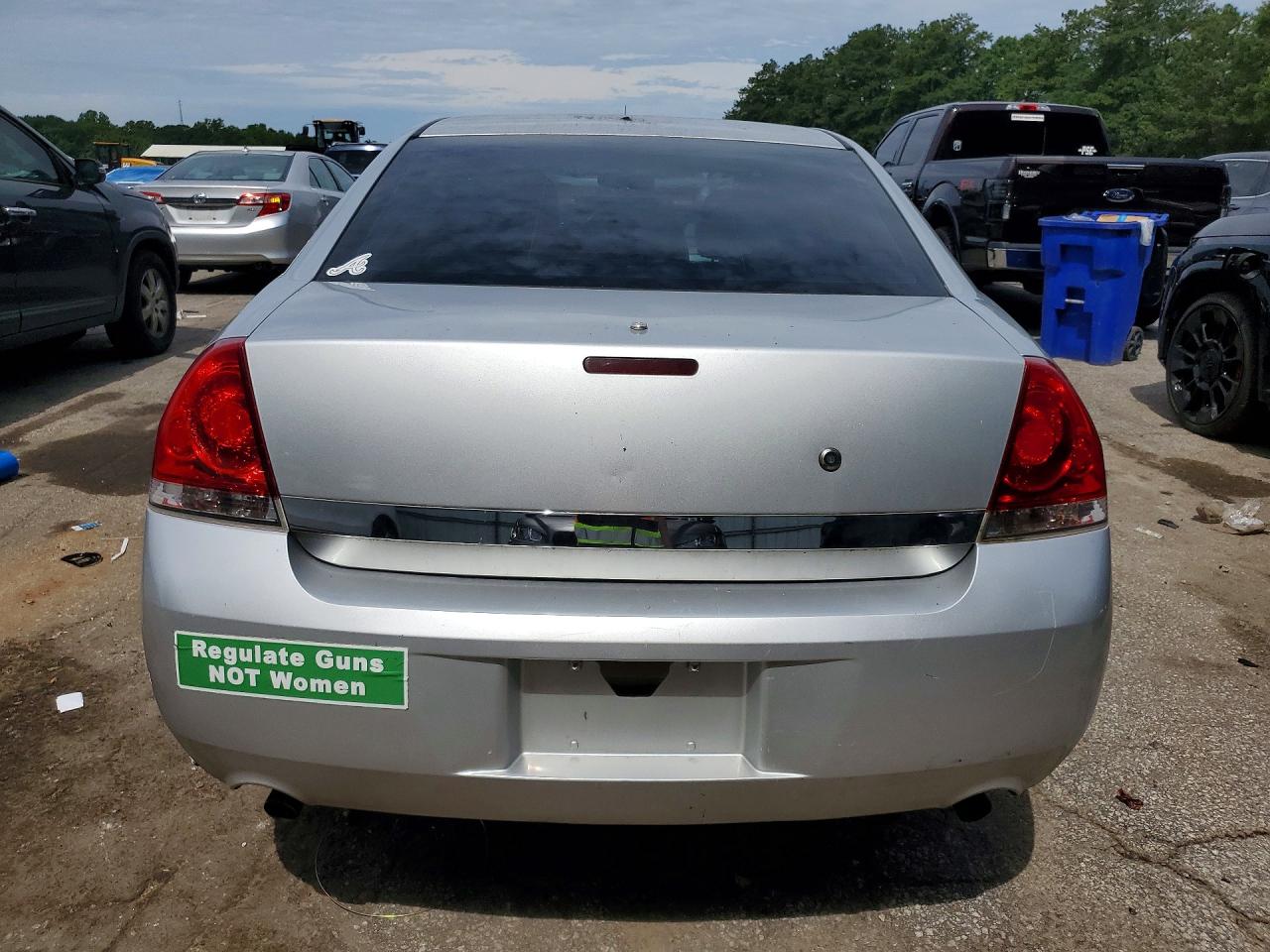 2011 Chevrolet Impala Police Silver vin: 2G1WD5EM6B1272222