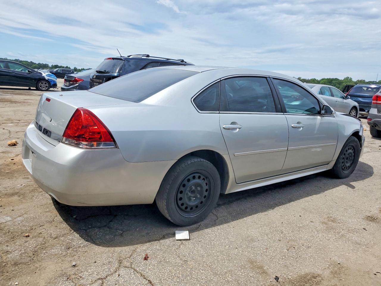 2011 Chevrolet Impala Police Silver vin: 2G1WD5EM6B1272222