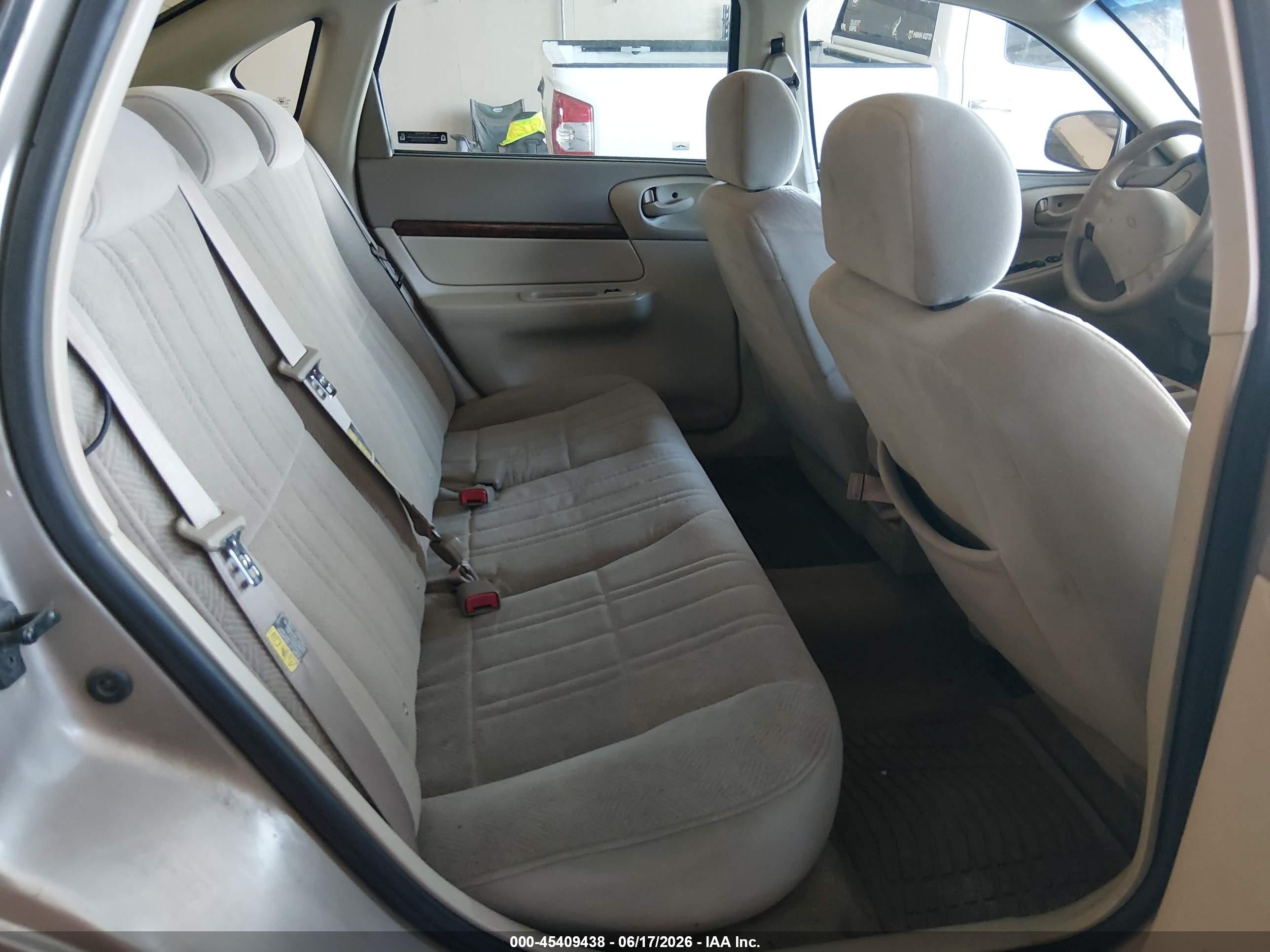 2002 Chevrolet Impala   Gold vin: 2G1WF52E029246126