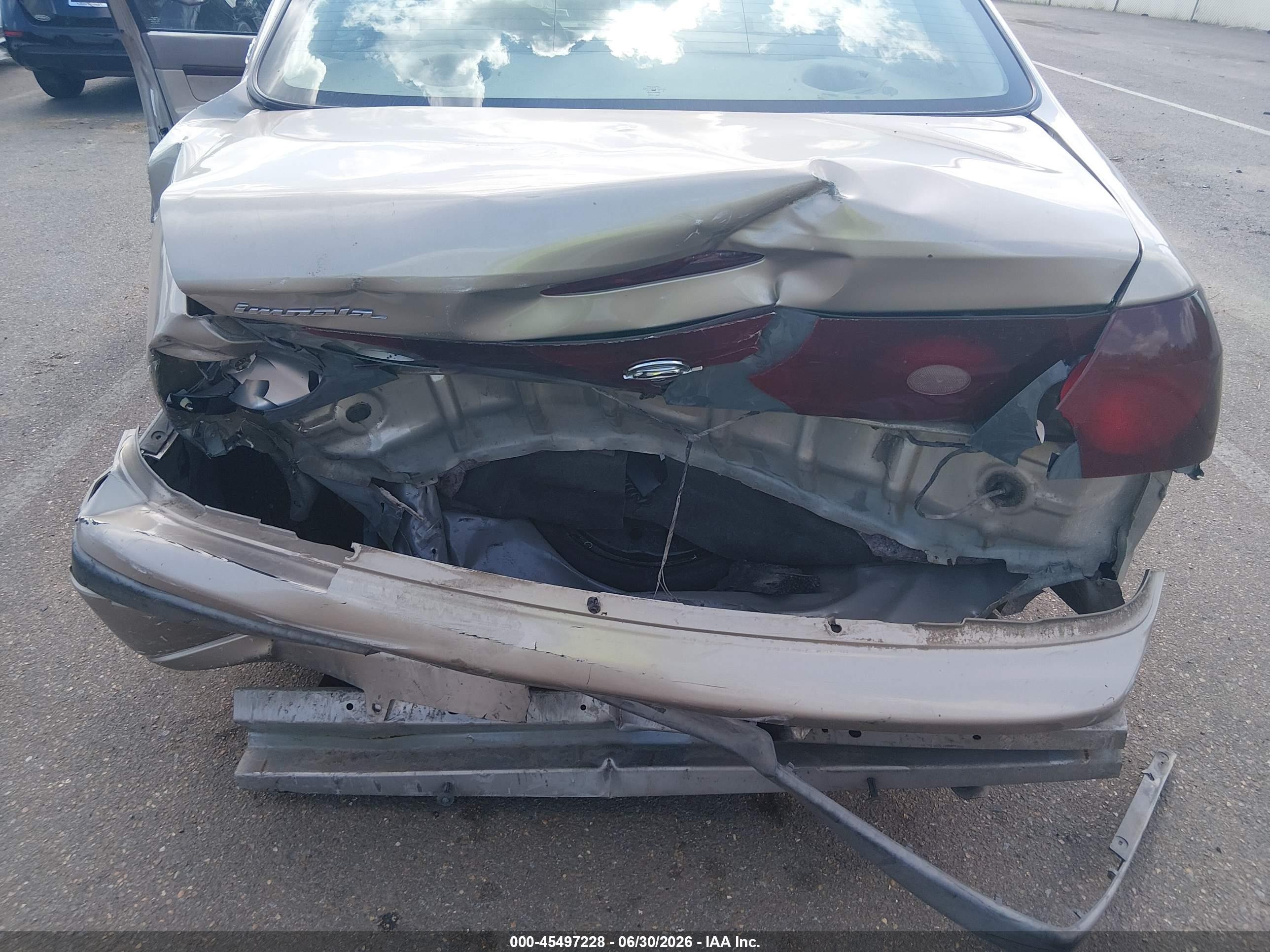 2003 Chevrolet Impala   Tan vin: 2G1WF52E03918790 