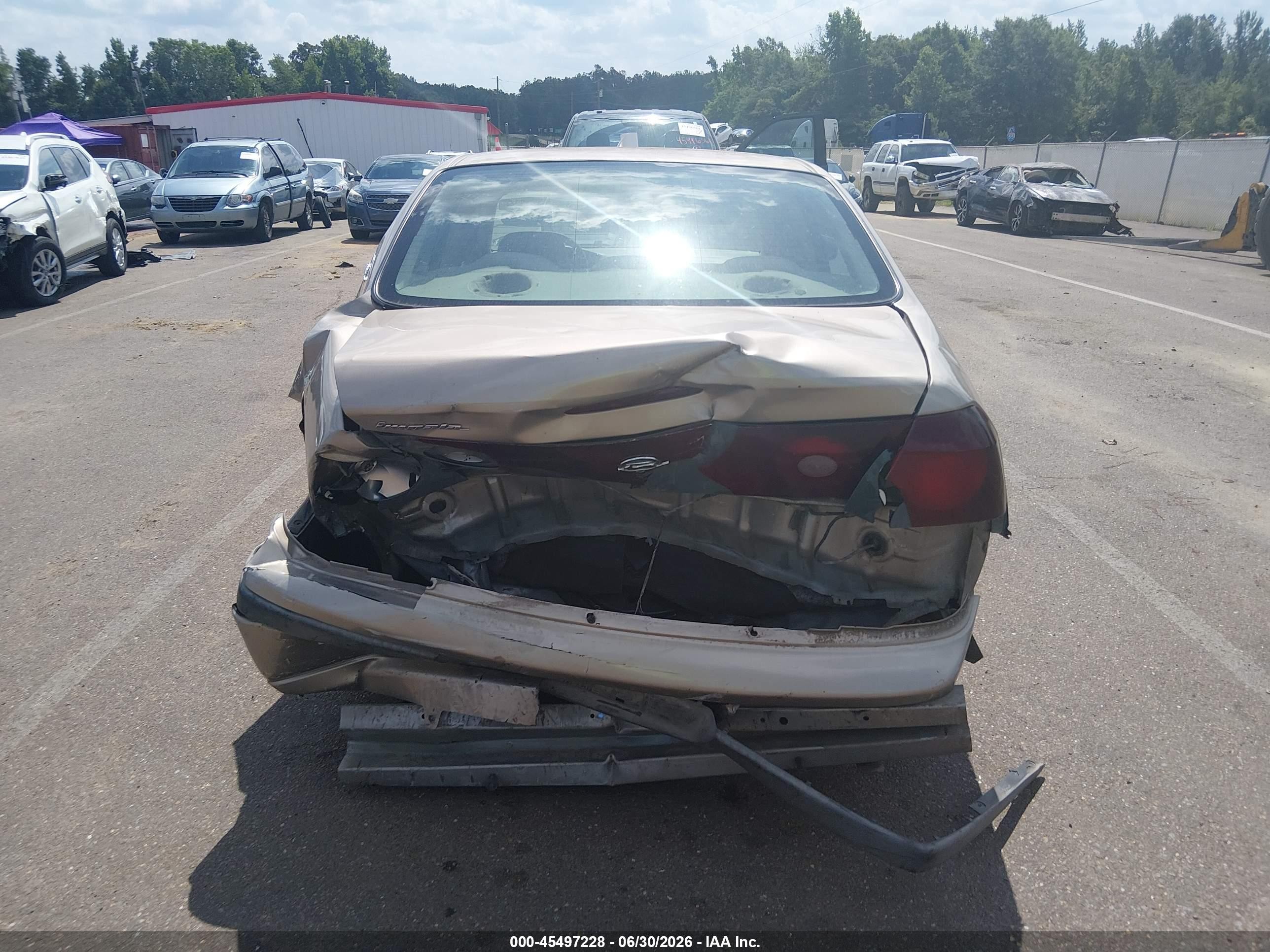 2003 Chevrolet Impala   Tan vin: 2G1WF52E03918790 