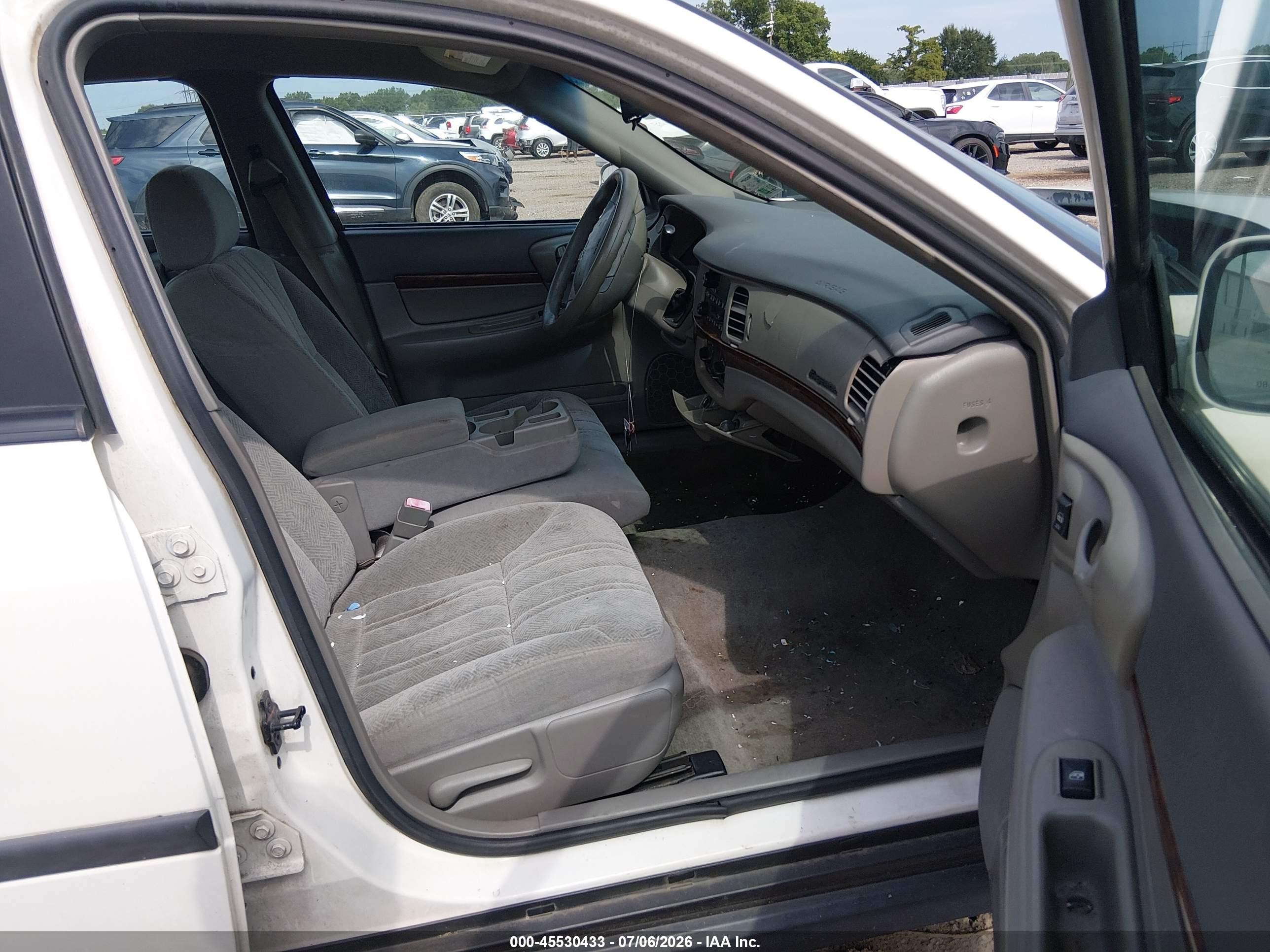 2003 Chevrolet Impala   White vin: 2G1WF52E039433867