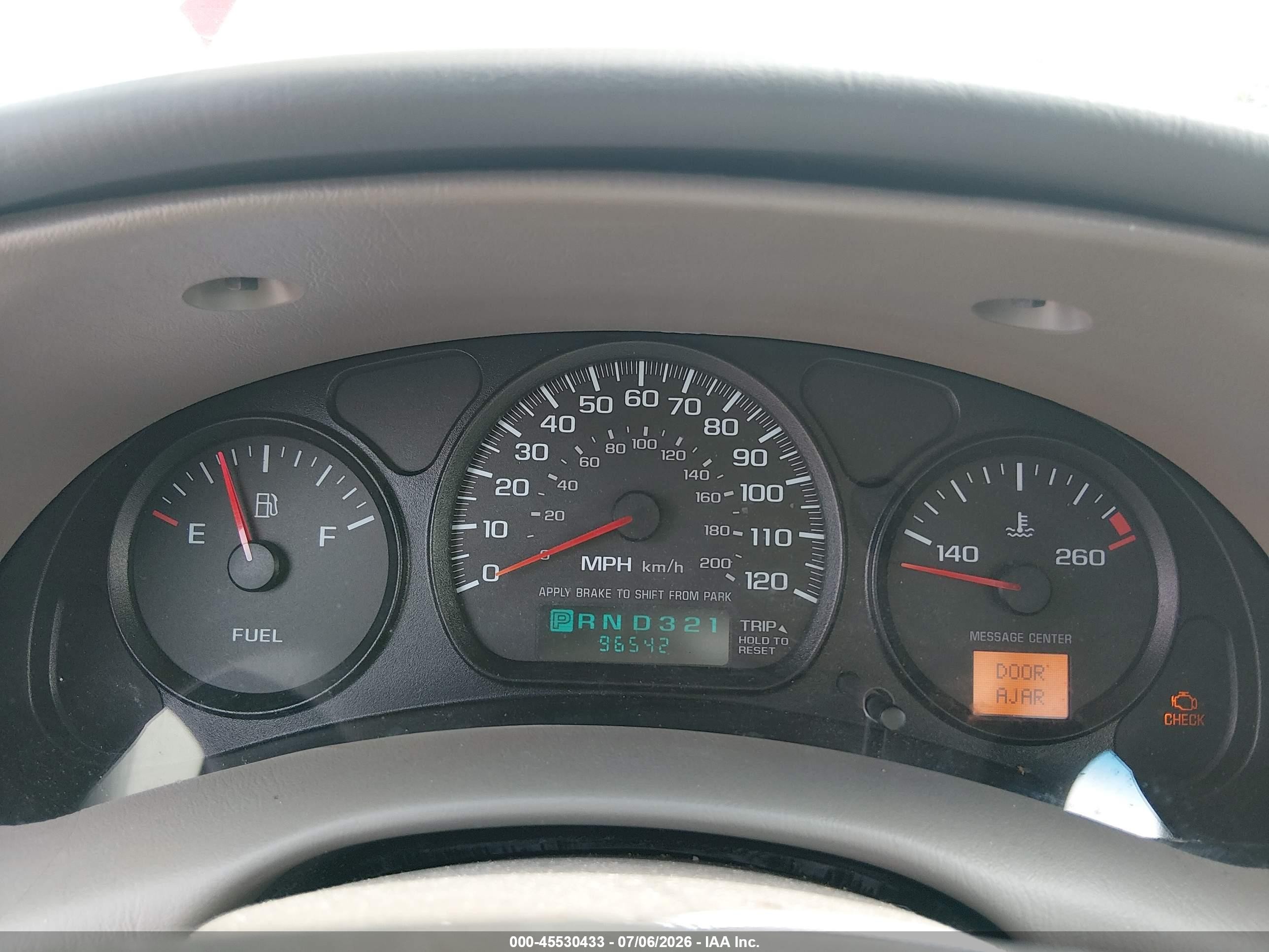 2003 Chevrolet Impala   White vin: 2G1WF52E039433867