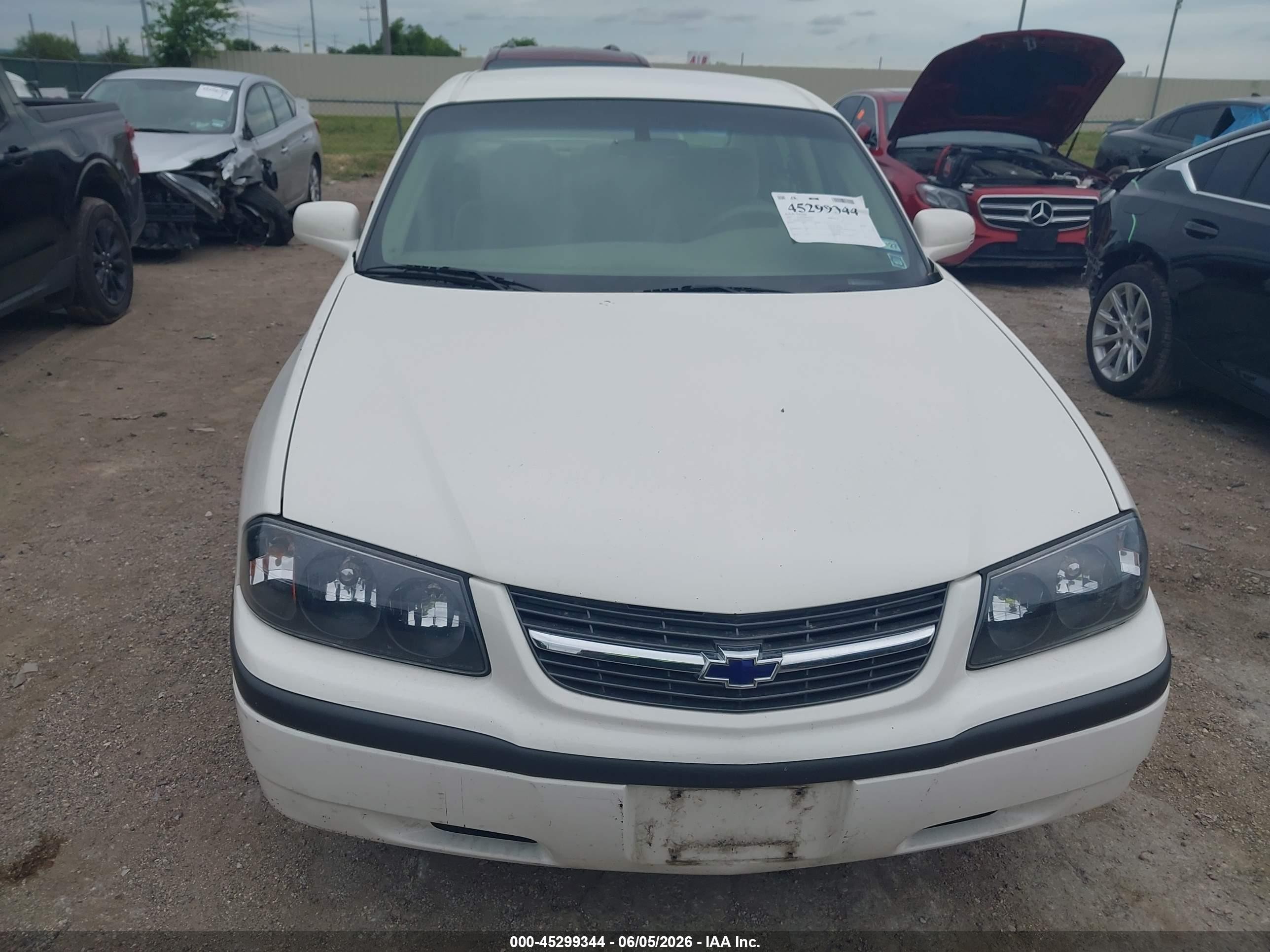 2001 Chevrolet Impala   White vin: 2G1WF52E119278341