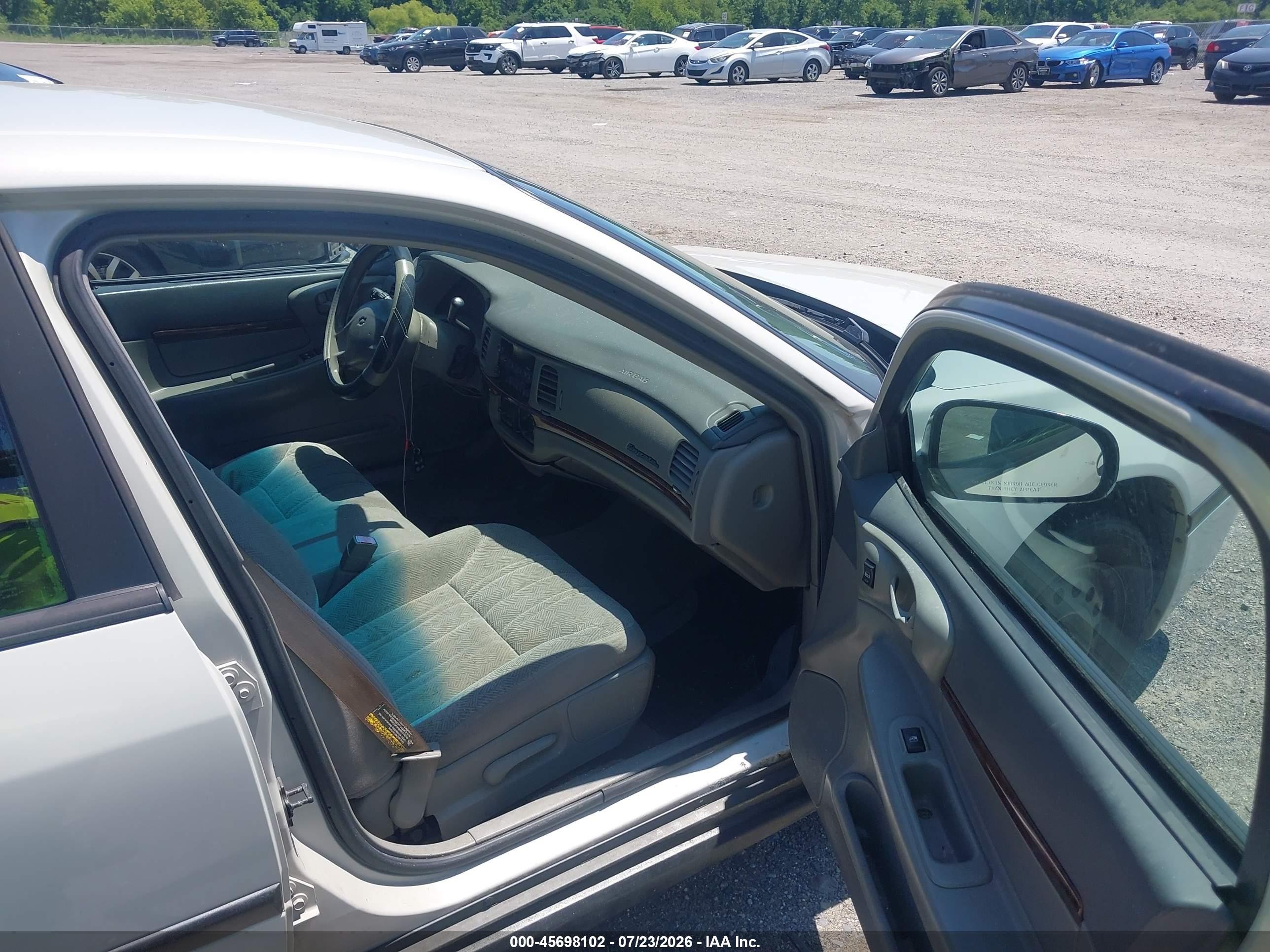 2003 Chevrolet Impala   Белый vin: 2G1WF52E139255371