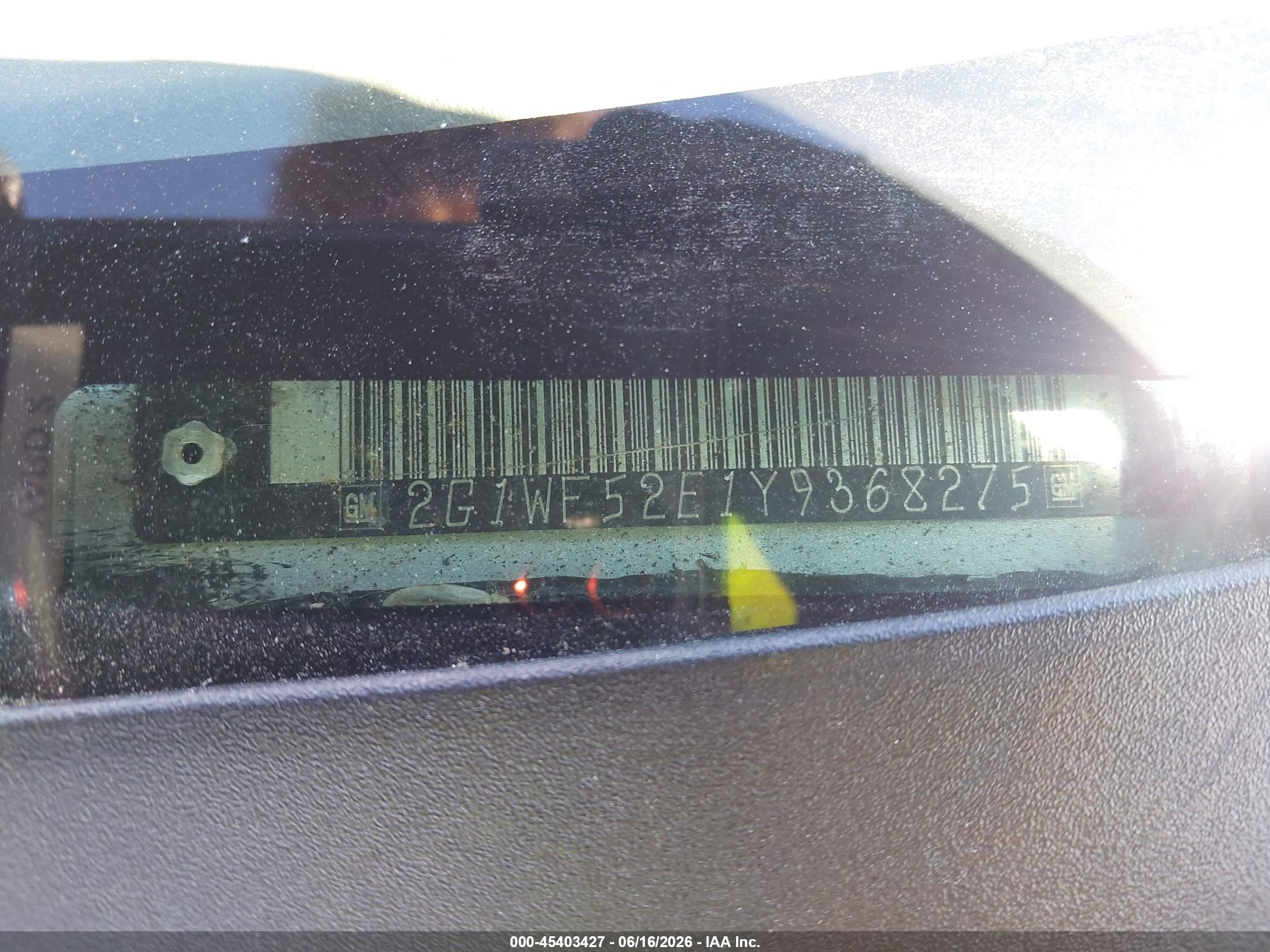 2000 Chevrolet Impala   Серый vin: 2G1WF52E1Y9368275