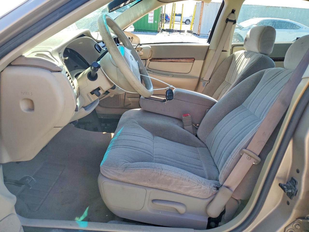 2001 Chevrolet Impala Золотой vin: 2G1WF52E219185781