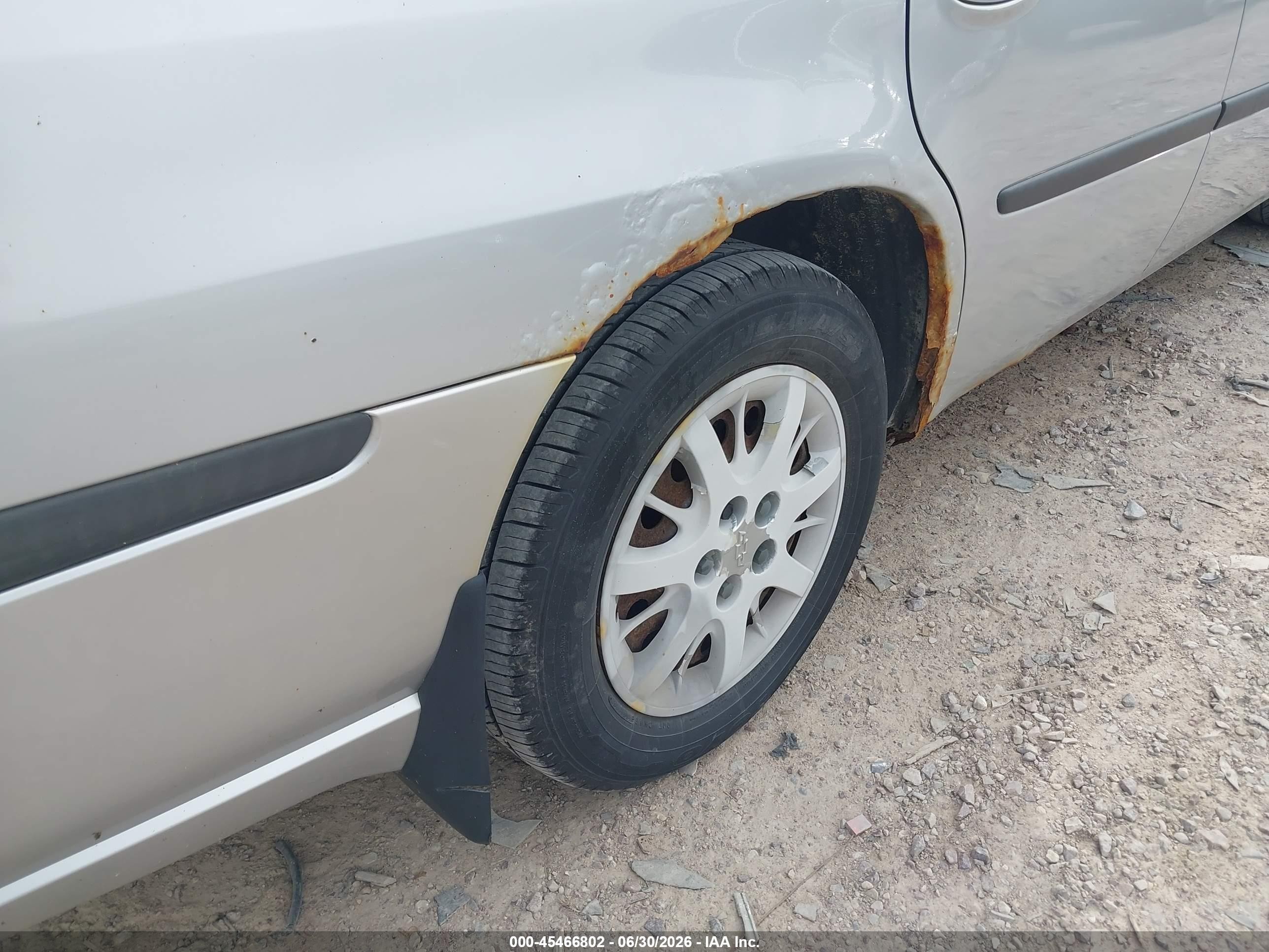 2003 Chevrolet Impala   Silver vin: 2G1WF52E339343466
