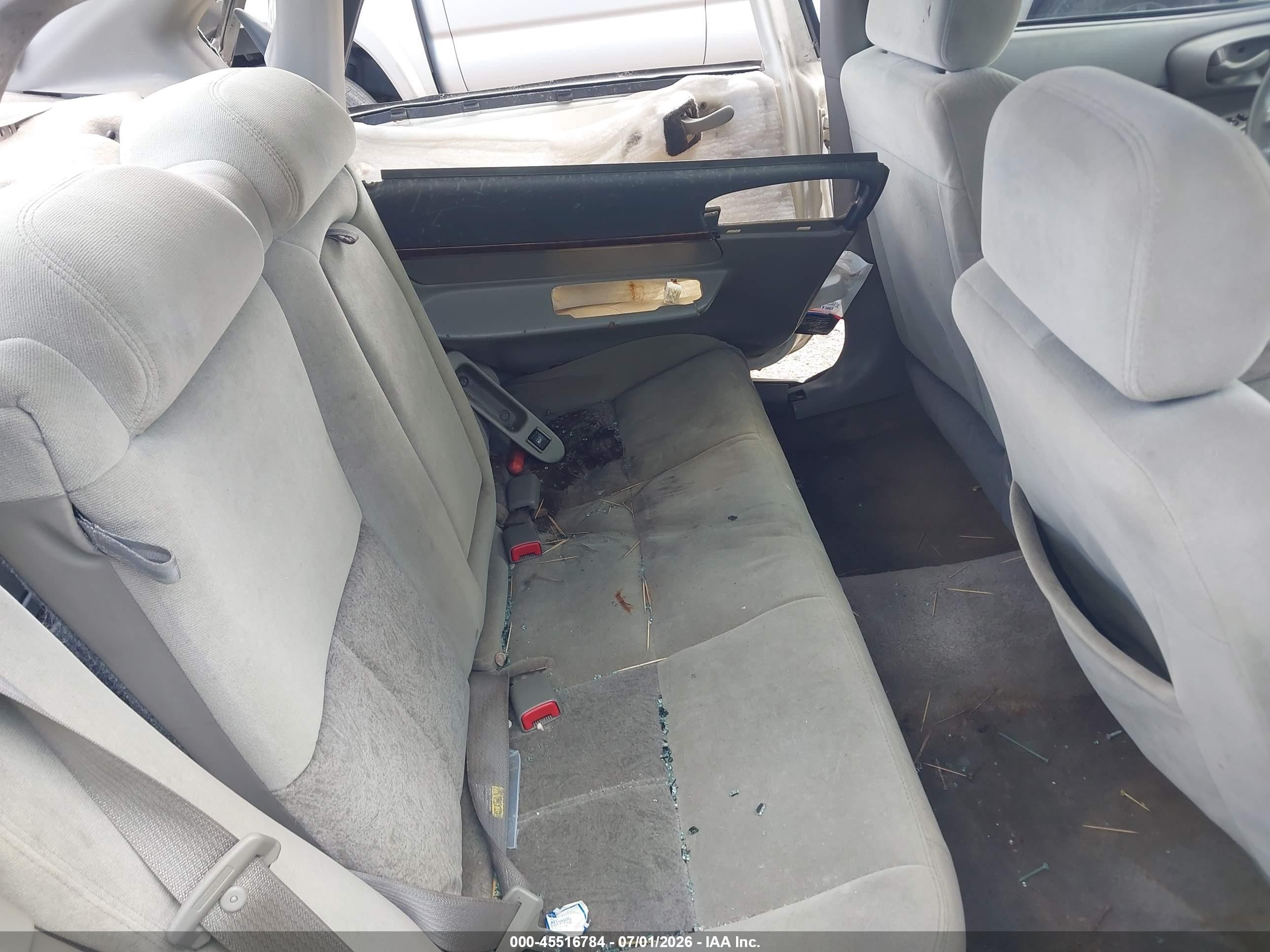 2005 Chevrolet Impala   White vin: 2G1WF52E359205641