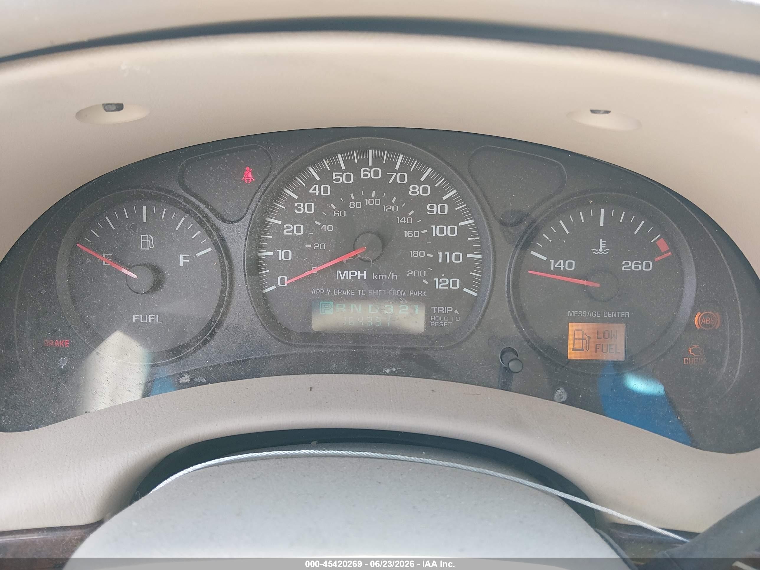 2002 Chevrolet Impala   White vin: 2G1WF52E429174850