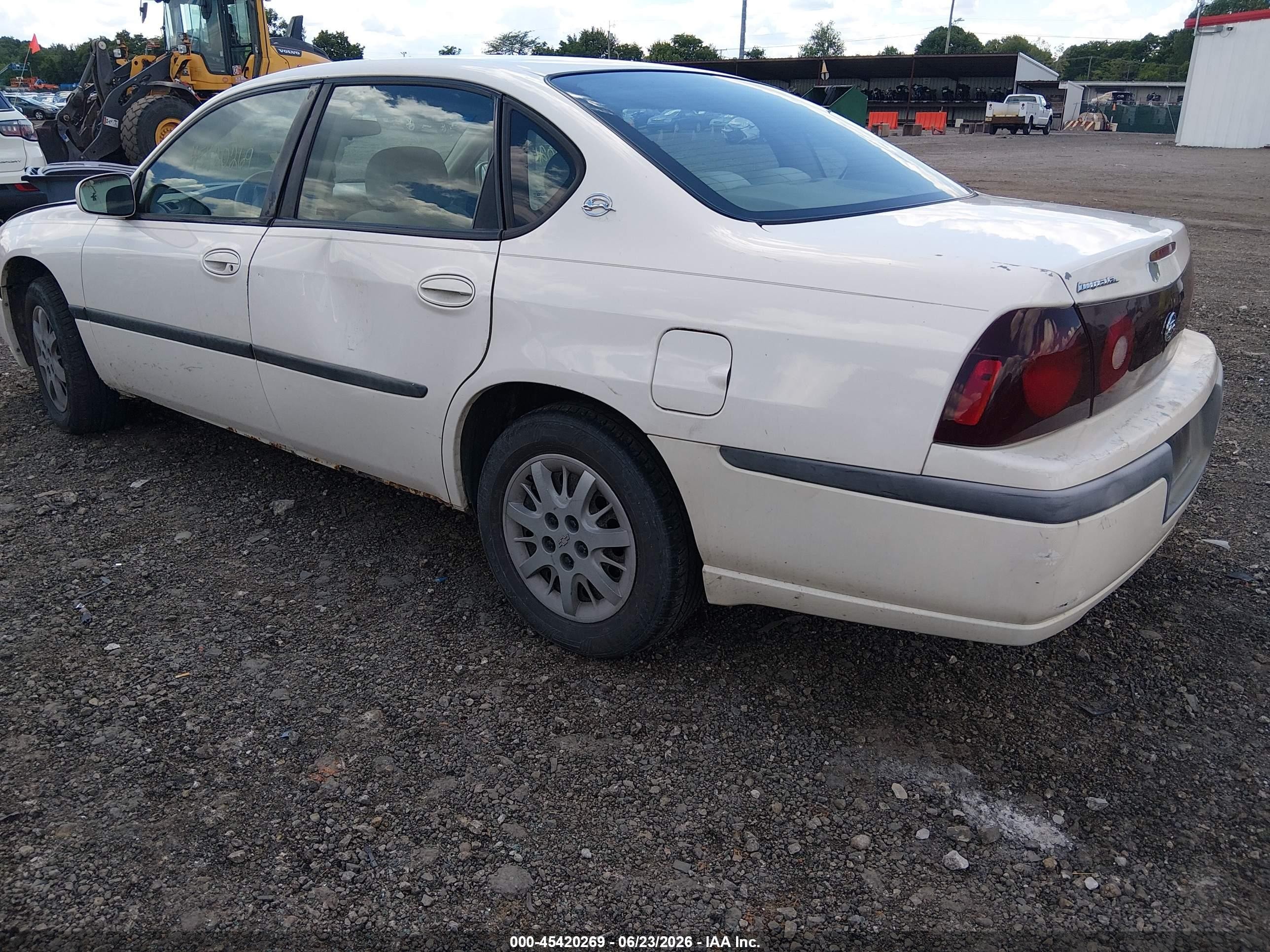 2002 Chevrolet Impala   White vin: 2G1WF52E429174850