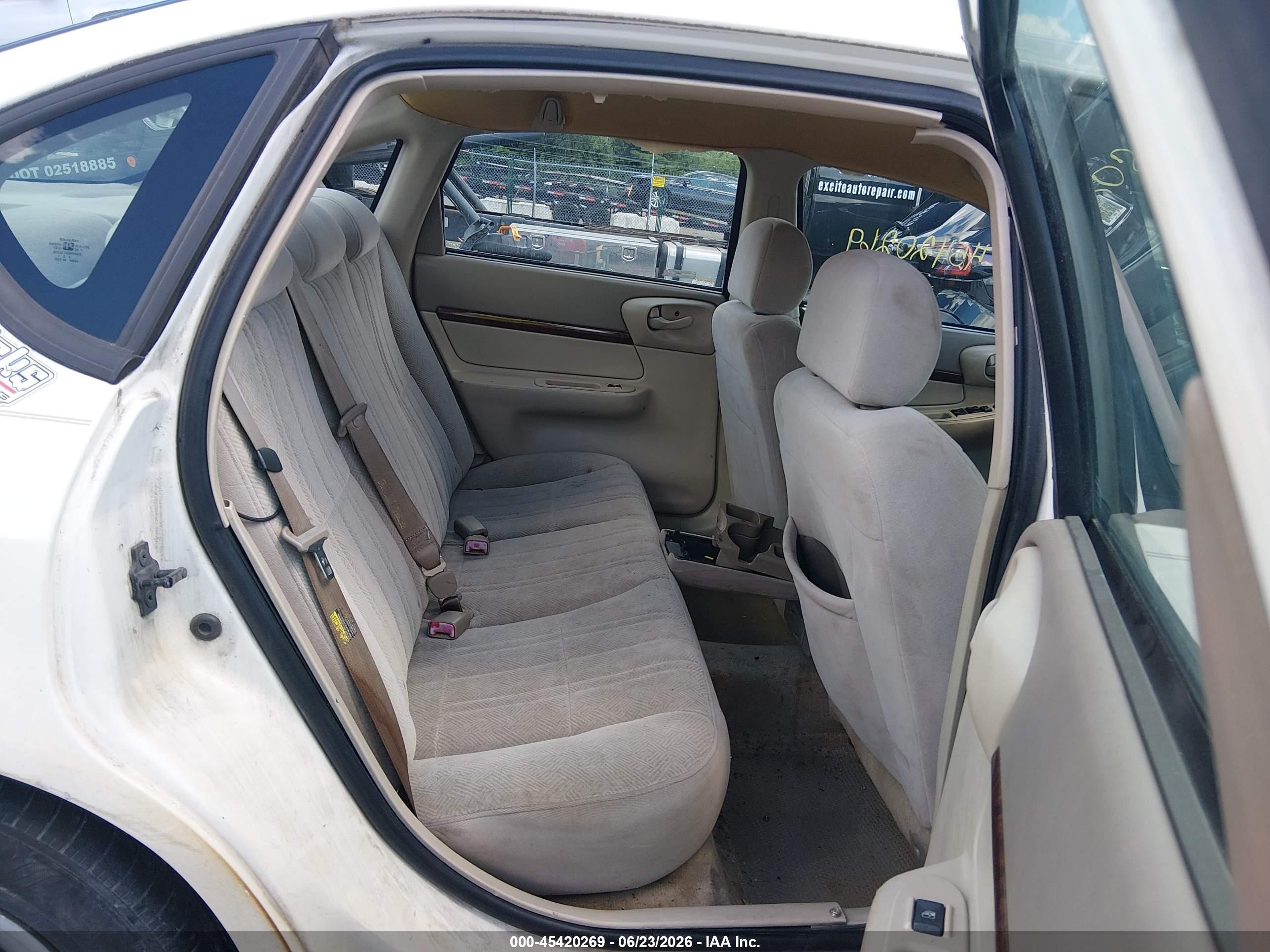 2002 Chevrolet Impala   White vin: 2G1WF52E429174850