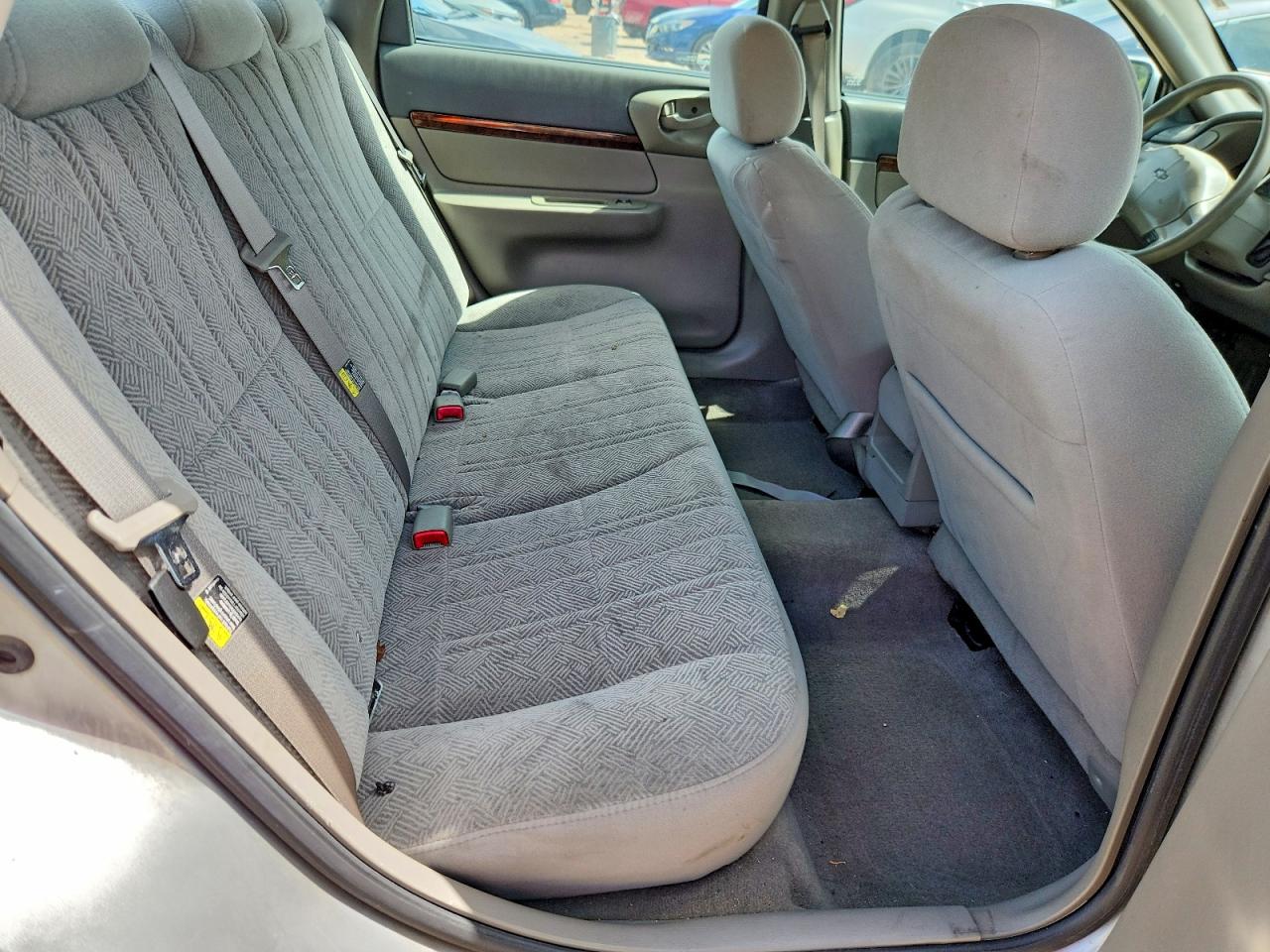 2005 Chev Impala Silver vin: 2G1WF52E459336500