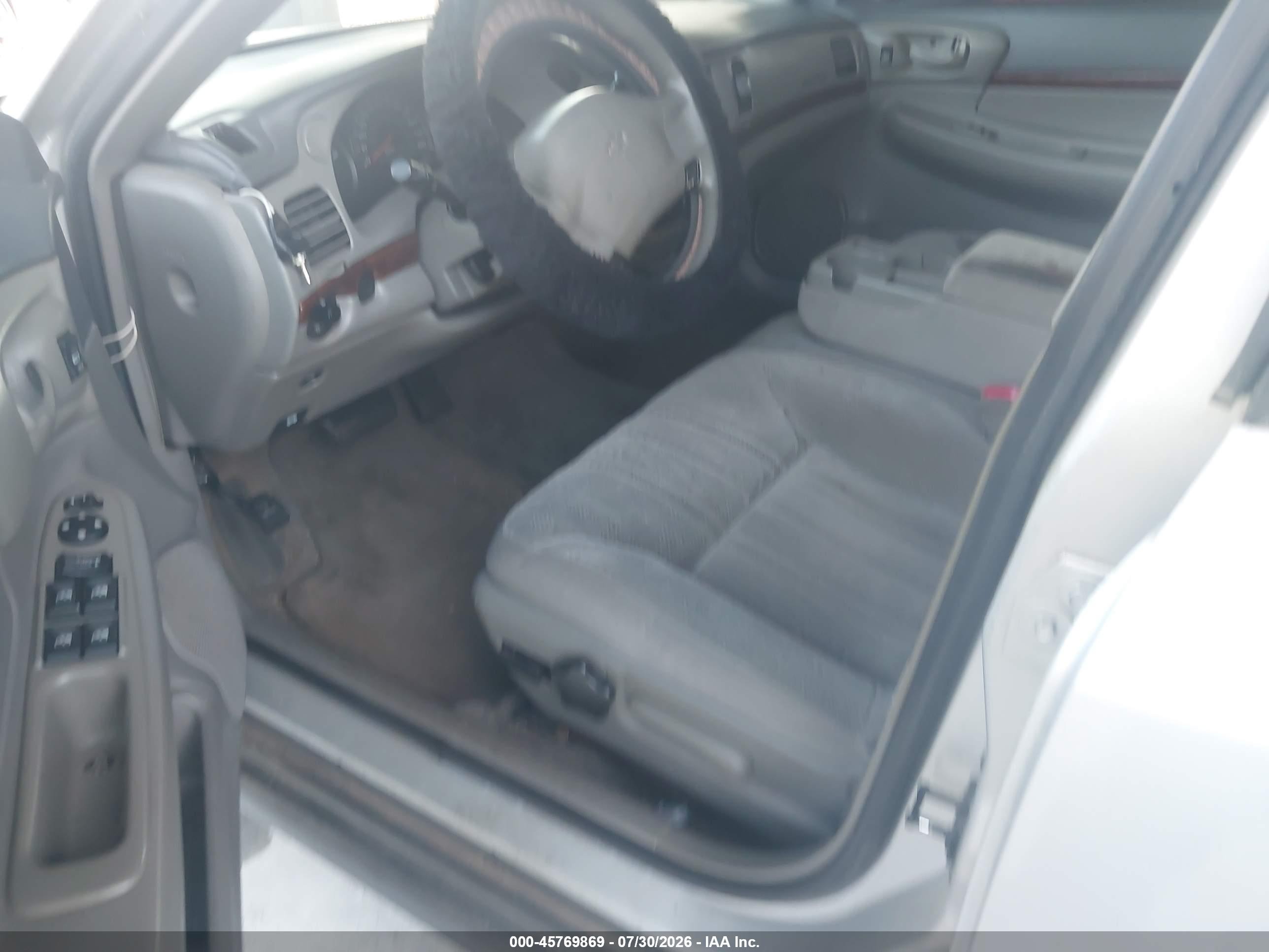 2003 Chevrolet Impala   Серебряный vin: 2G1WF52E539104596