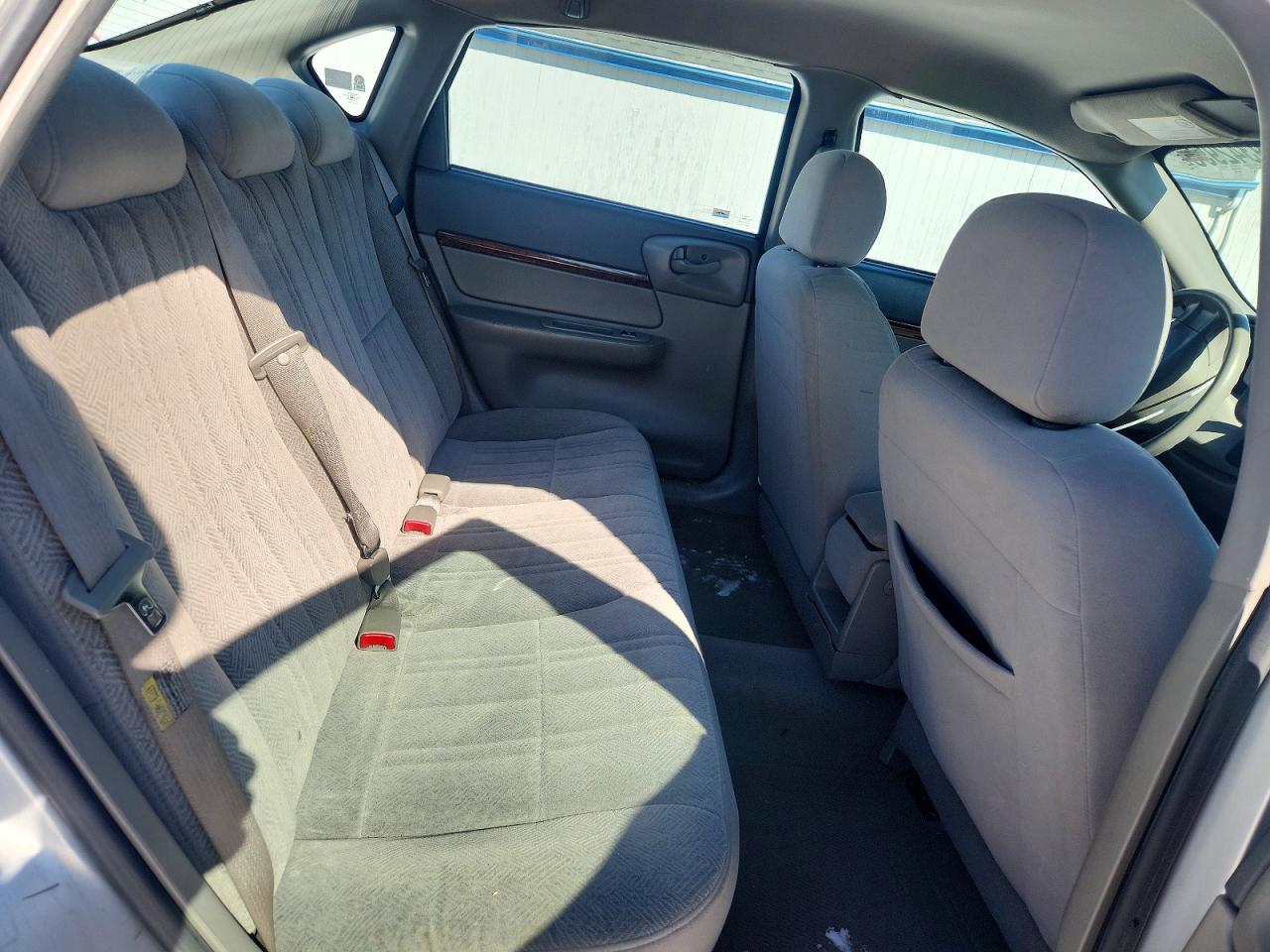 2004 Chevrolet Impala Silver vin: 2G1WF52EX49301684