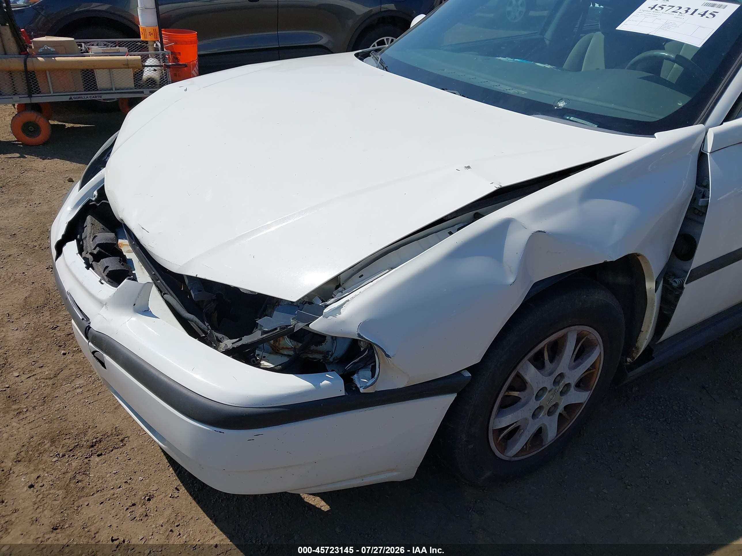 2004 Chevrolet Impala   White vin: 2G1WF52EX49388809
