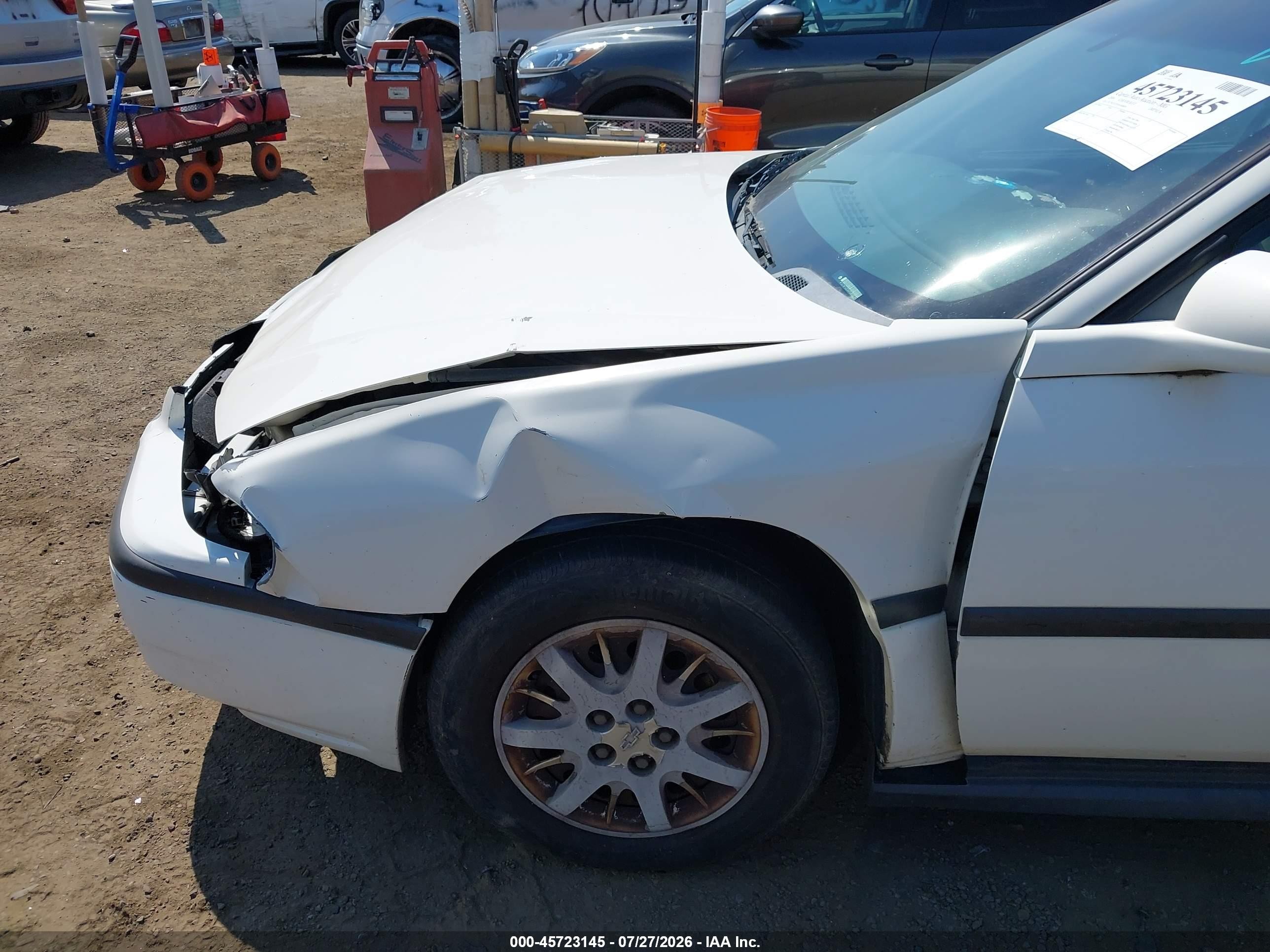 2004 Chevrolet Impala   White vin: 2G1WF52EX49388809