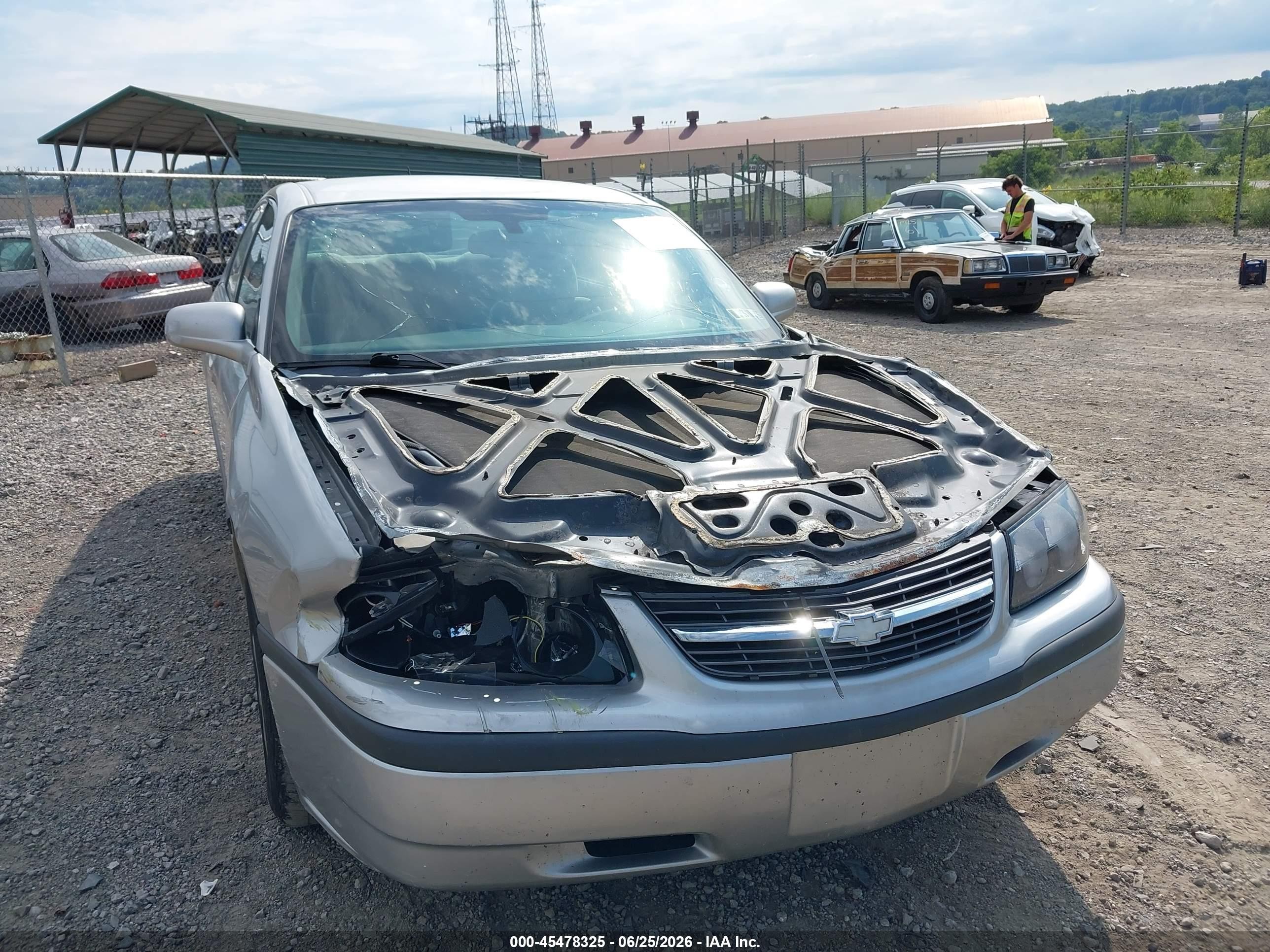 2005 Chevrolet Impala   Silver vin: 2G1WF52EX59257350