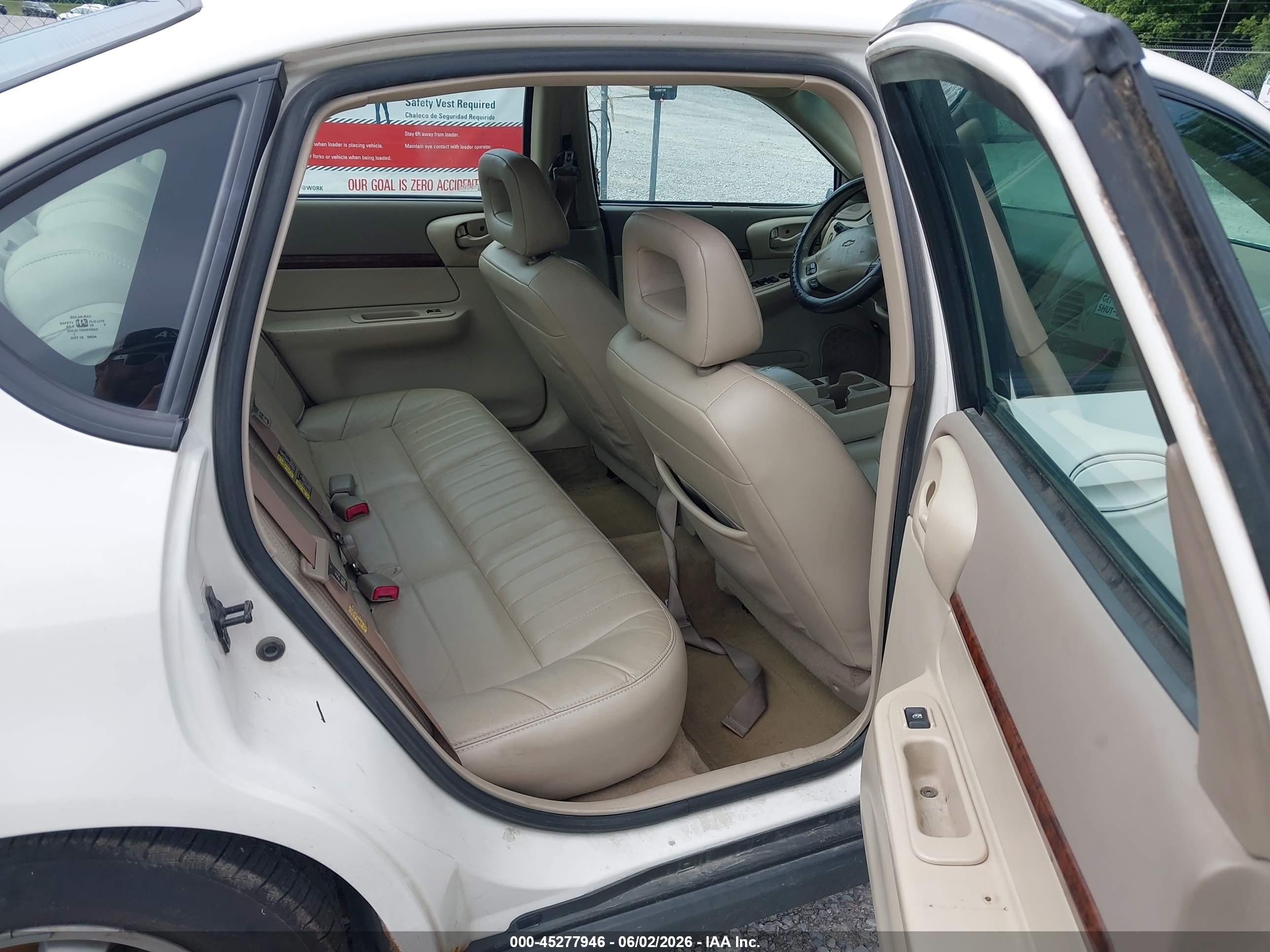 2003 Chevrolet Impala   Белый vin: 2G1WF52K939305391