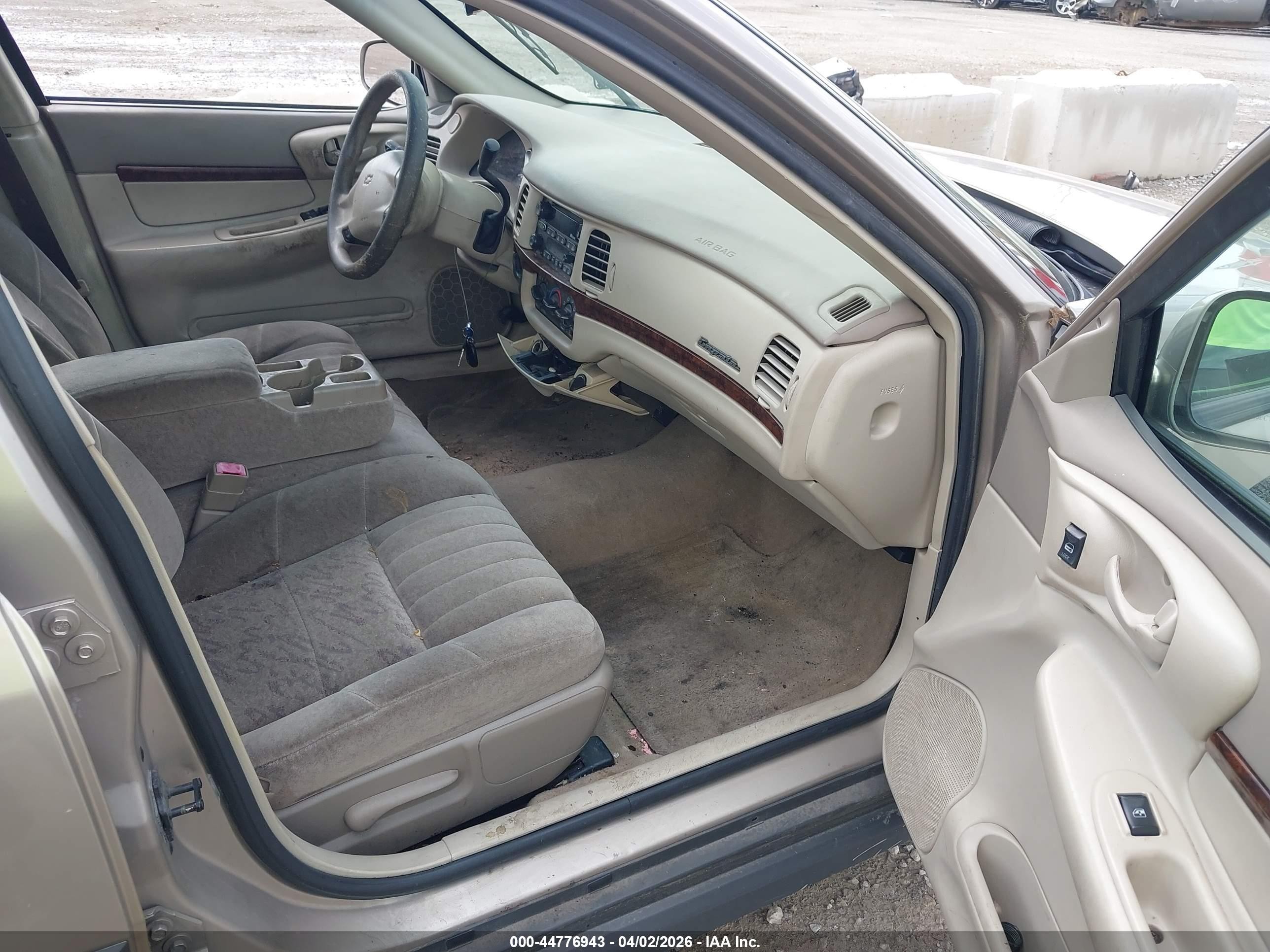 2001 Chevrolet Impala   Золотой vin: 2G1WF55E319304885
