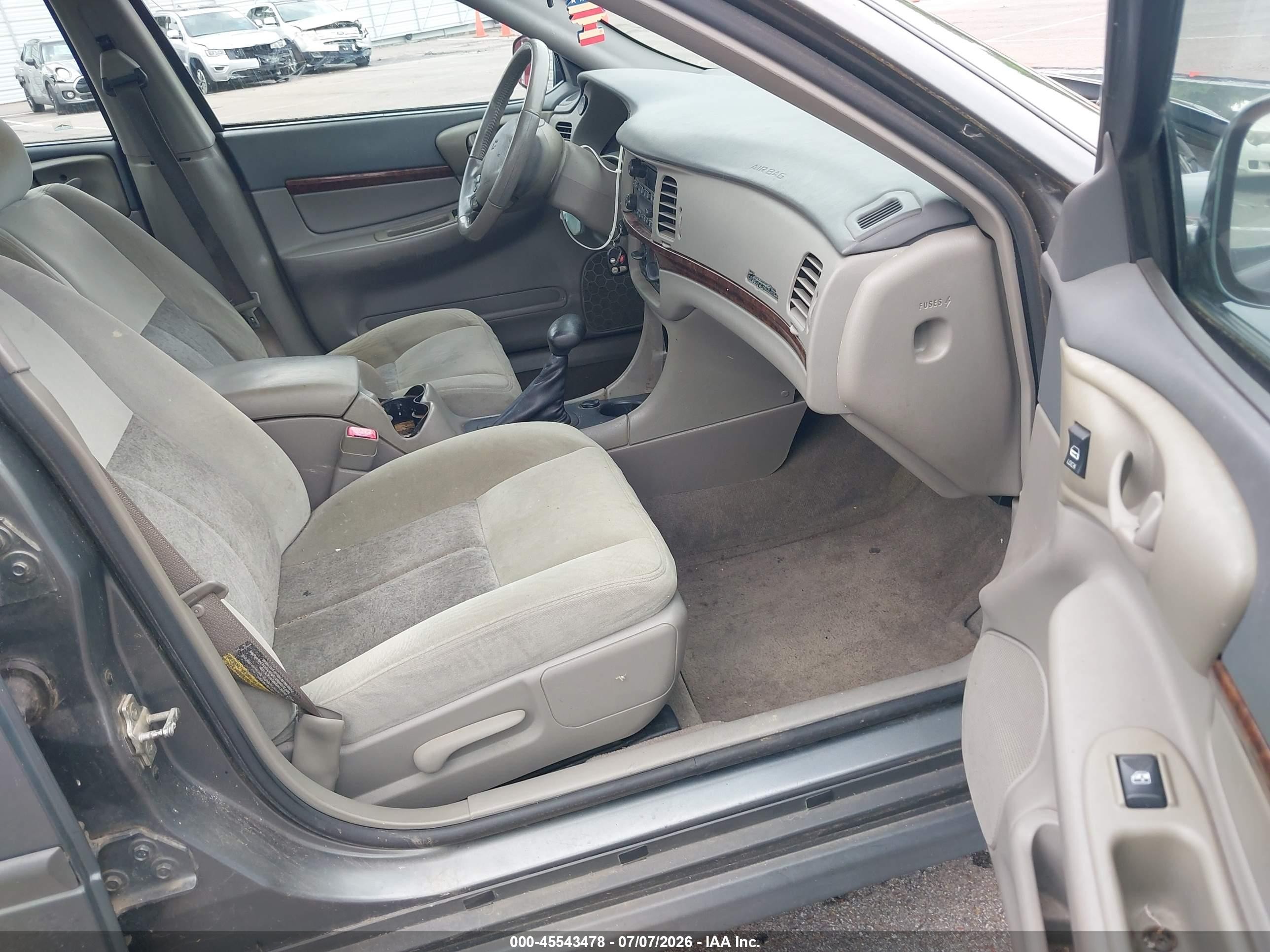 2005 Chevrolet Impala   Серый vin: 2G1WF55E459296026