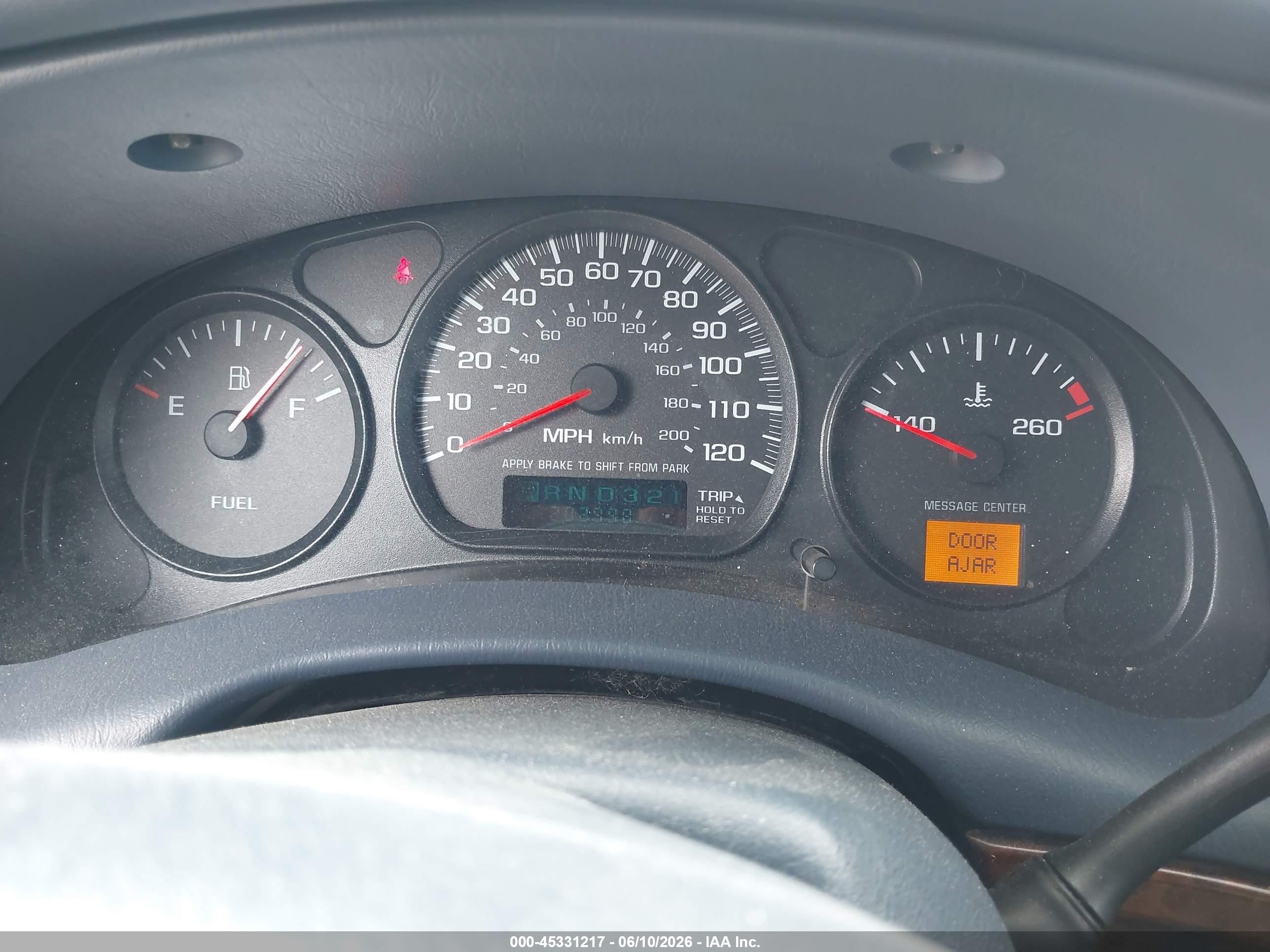 2001 Chevrolet Impala   White vin: 2G1WF55E519360939