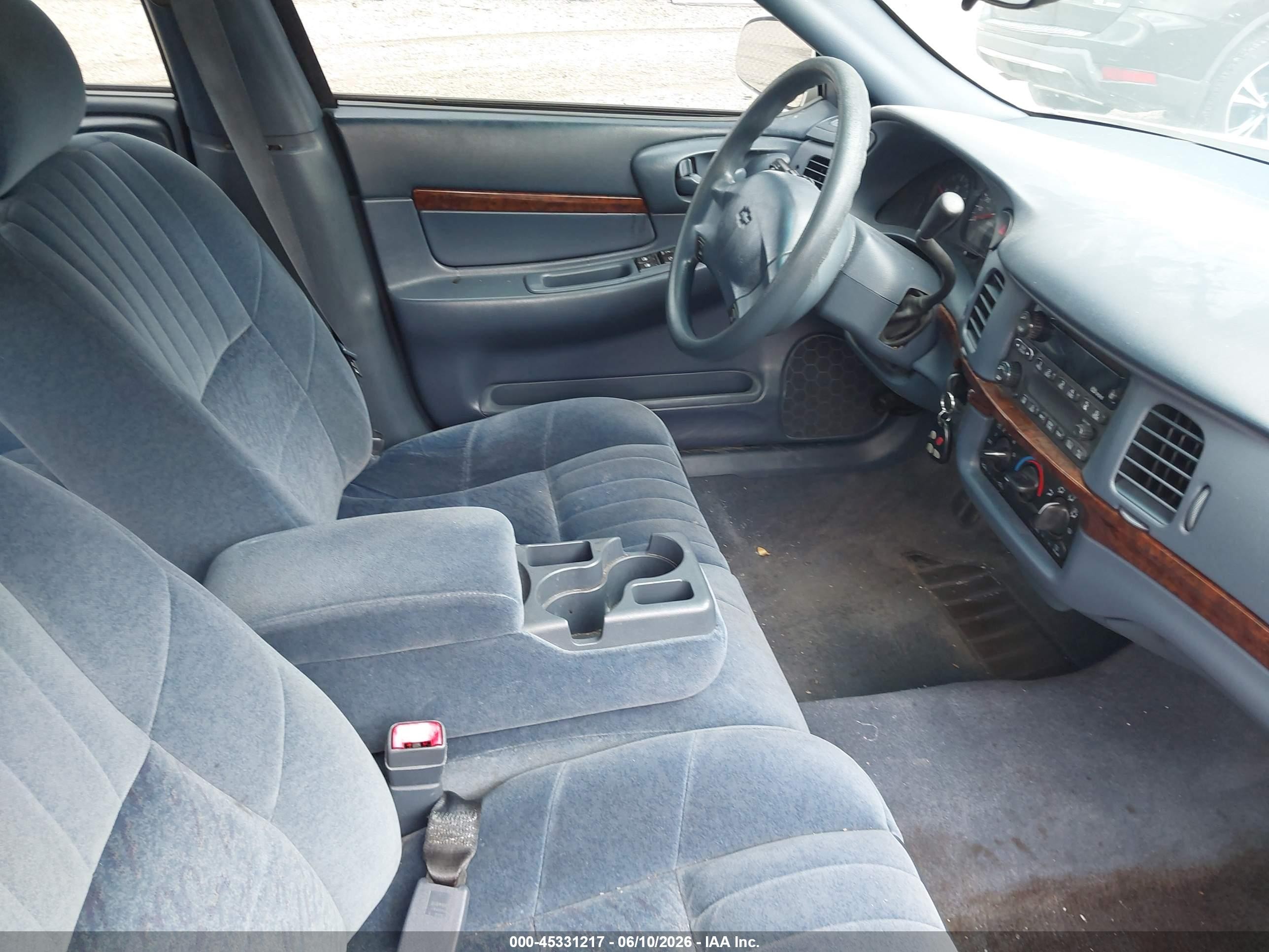 2001 Chevrolet Impala   White vin: 2G1WF55E519360939