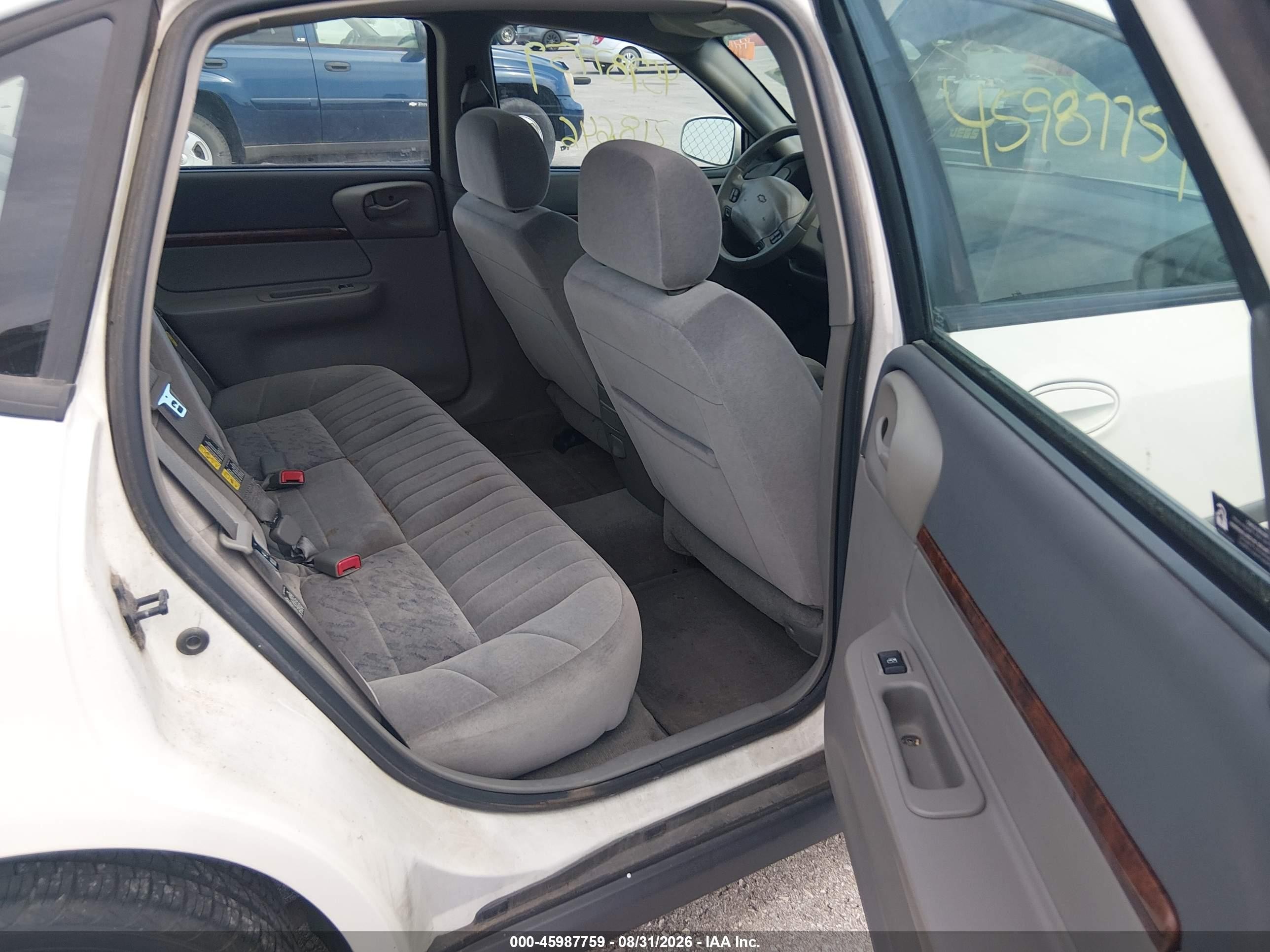 2002 Chevrolet Impala   White vin: 2G1WF55E729154636
