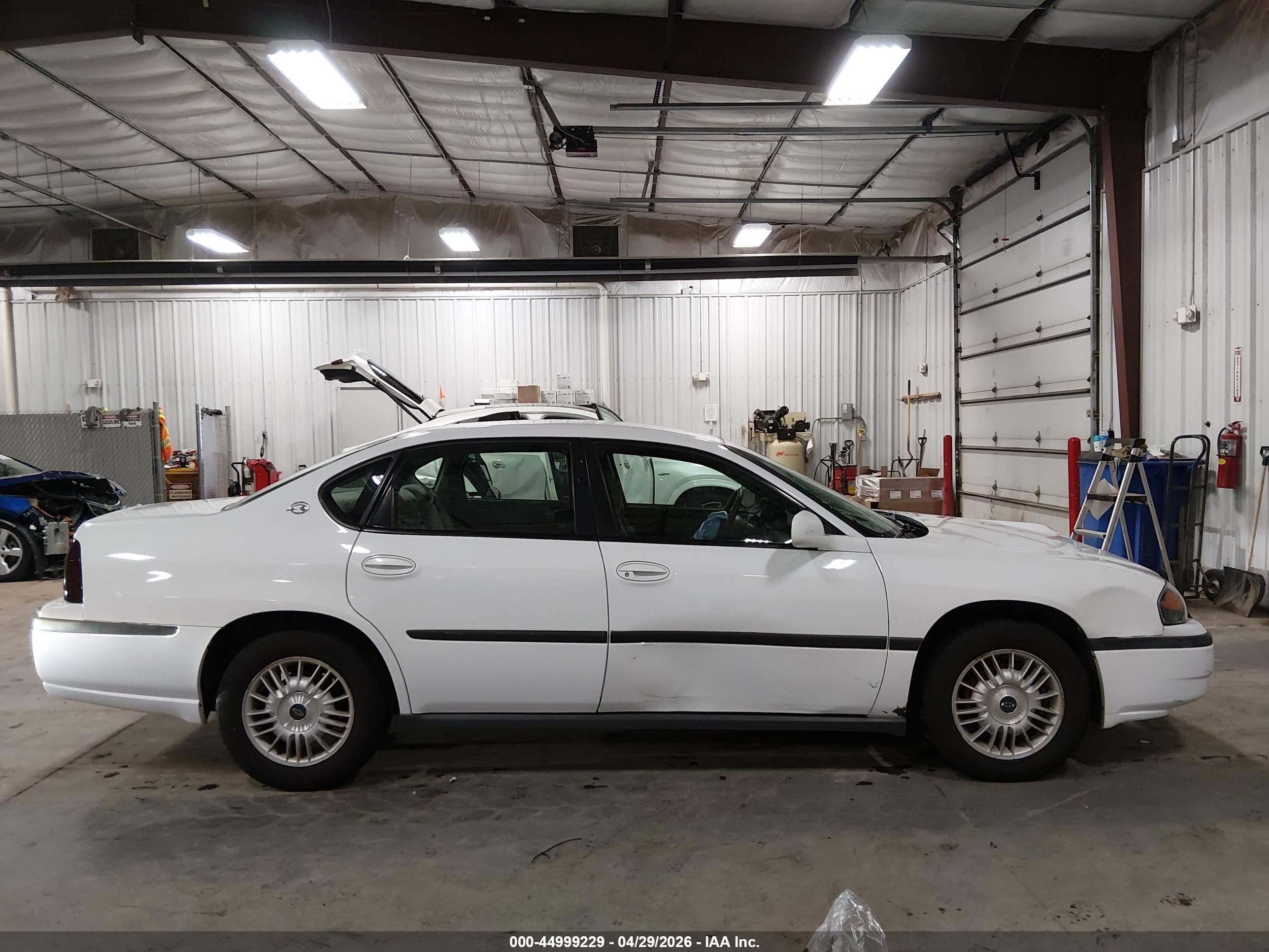 2000 Chevrolet Impala   White vin: 2G1WF55K5Y9360813