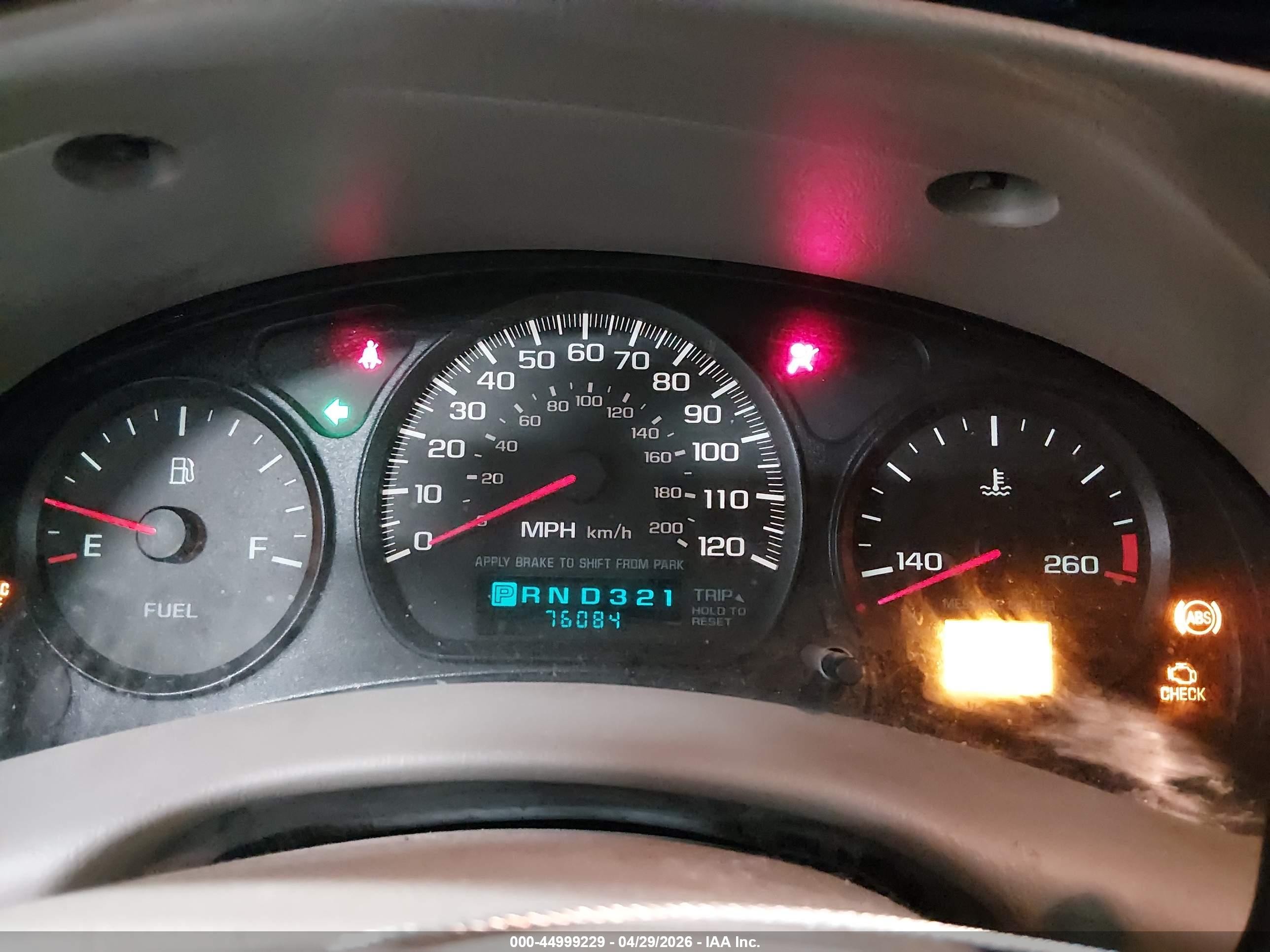 2000 Chevrolet Impala   White vin: 2G1WF55K5Y9360813